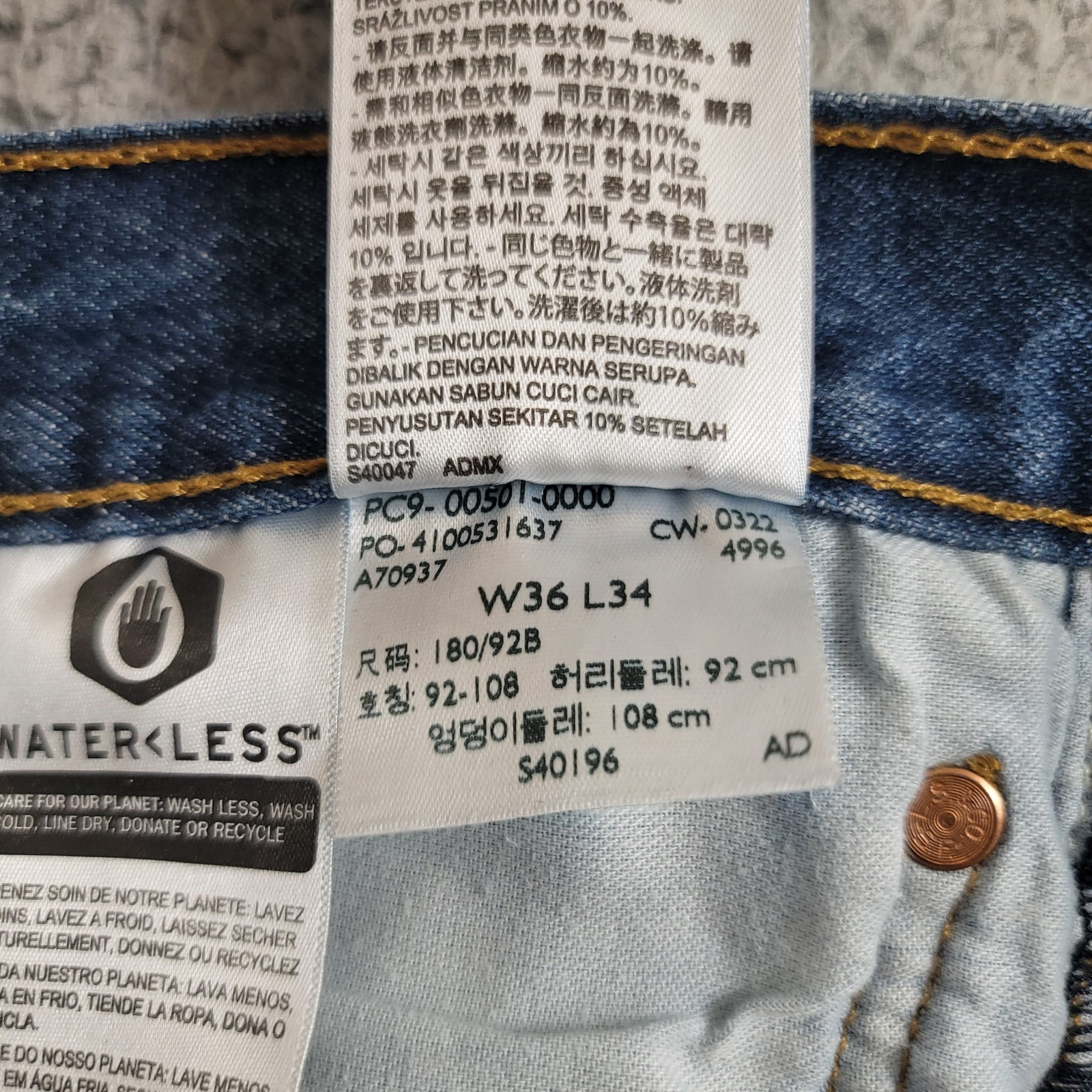 Levi’s 501 Original Shrink To Fit Jeans Men’s 33×30 Blue Button Fly Denim