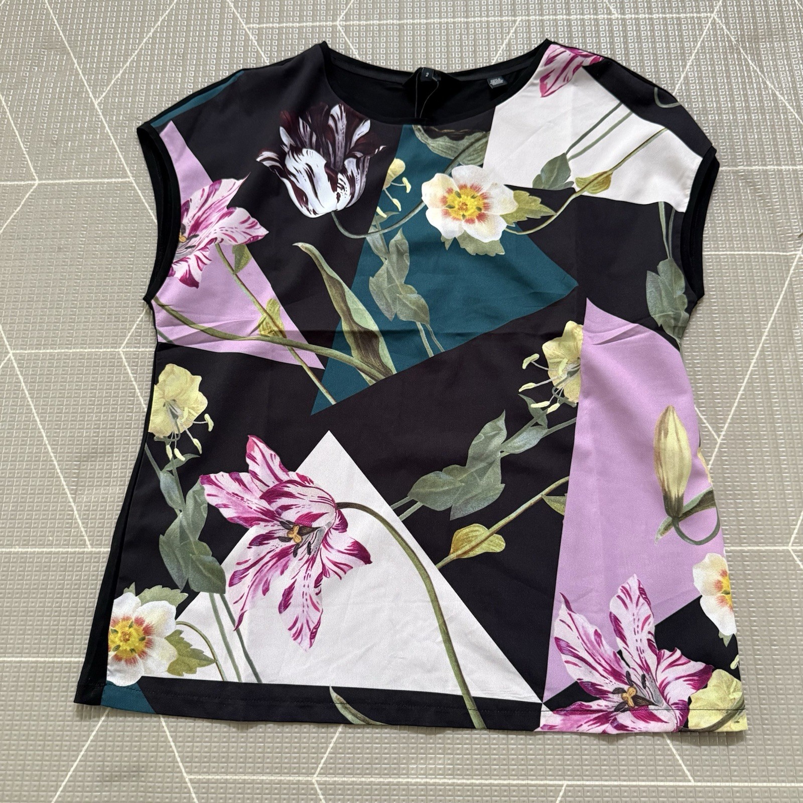 NEW Ted Baker Blouse Size 2 US 6 Woven Front Tee Geometric Floral Career