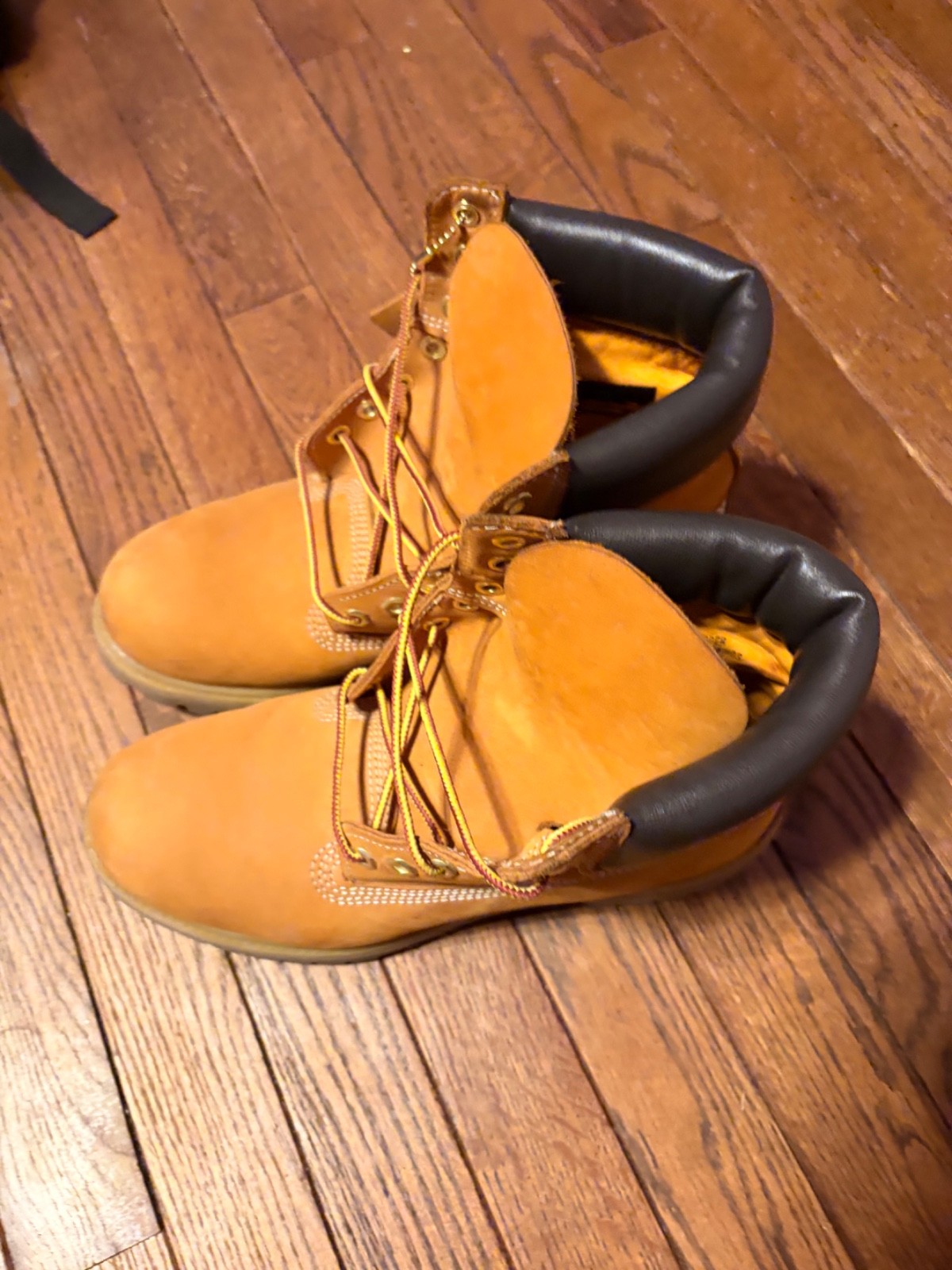 Timberland Men’s 6 inch Premium Waterproof Boot – Wheat, US 8