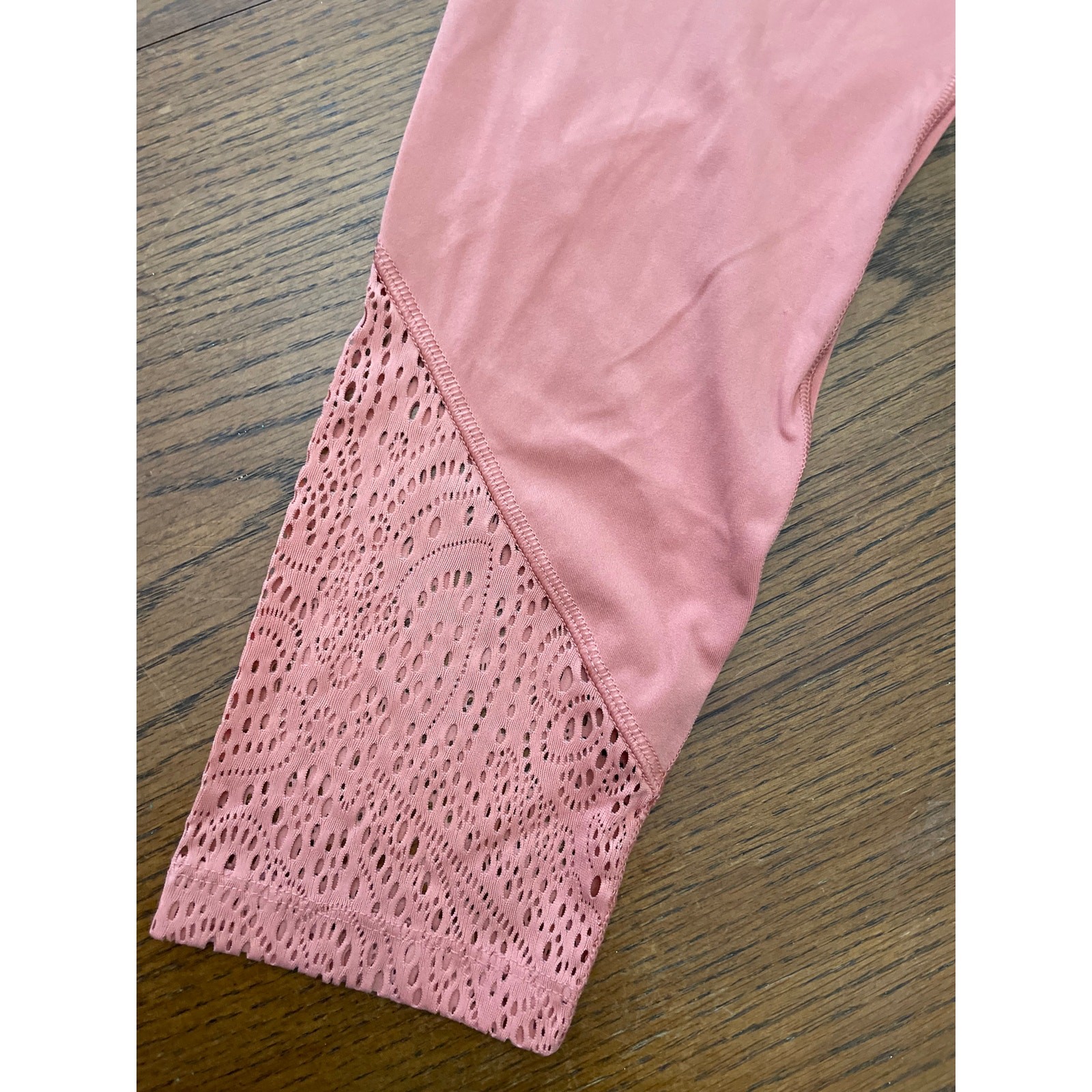 VS PINK Sport Leggings Size L- Coral