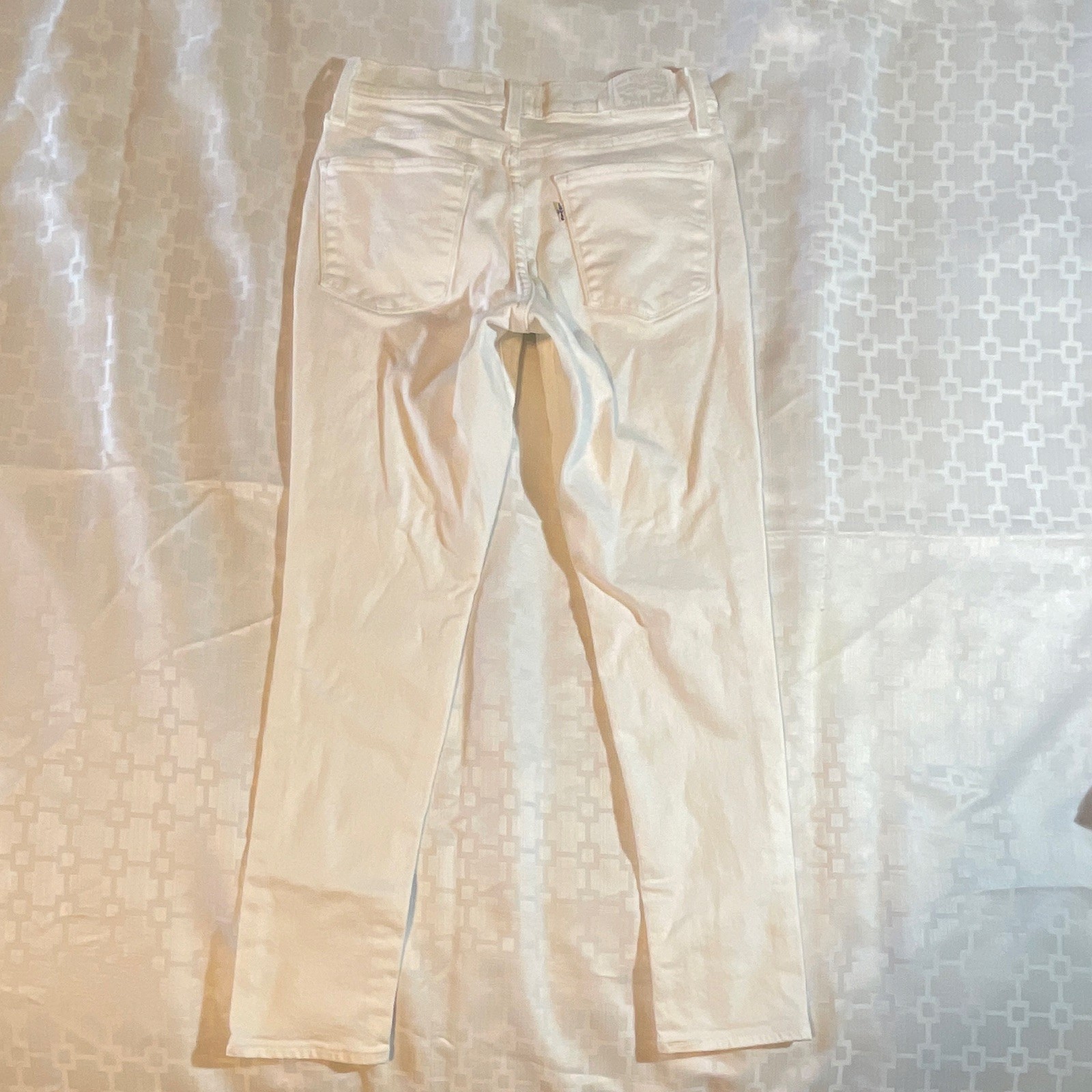Women’s White Levi 311 Shaping Skinny Jeans, Stretch Comfort, Size: 29