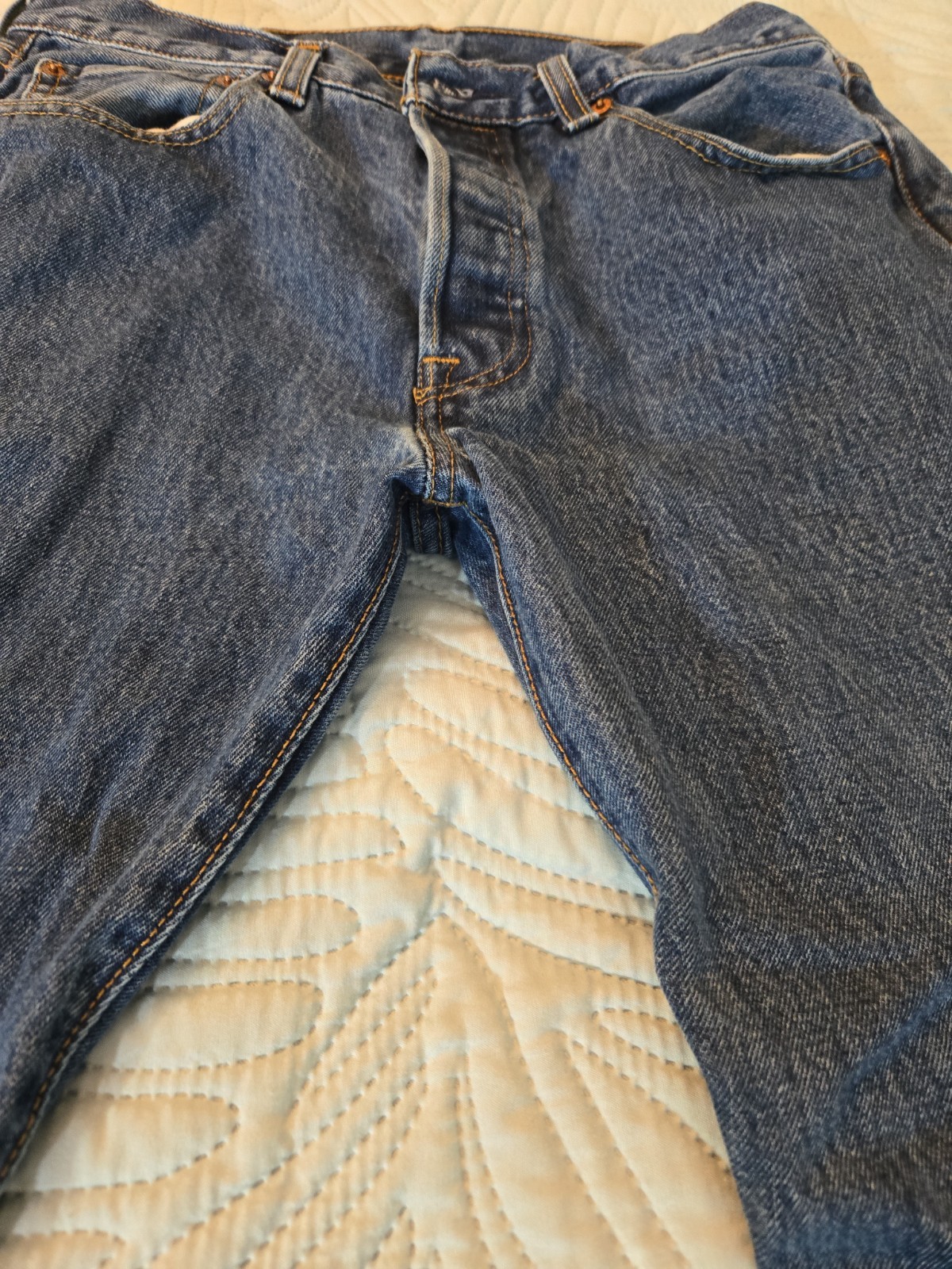 Mens Levi’s 501 Button Fly Straight Leg Blue Stone Wash Red Tag 32W 30L UGC