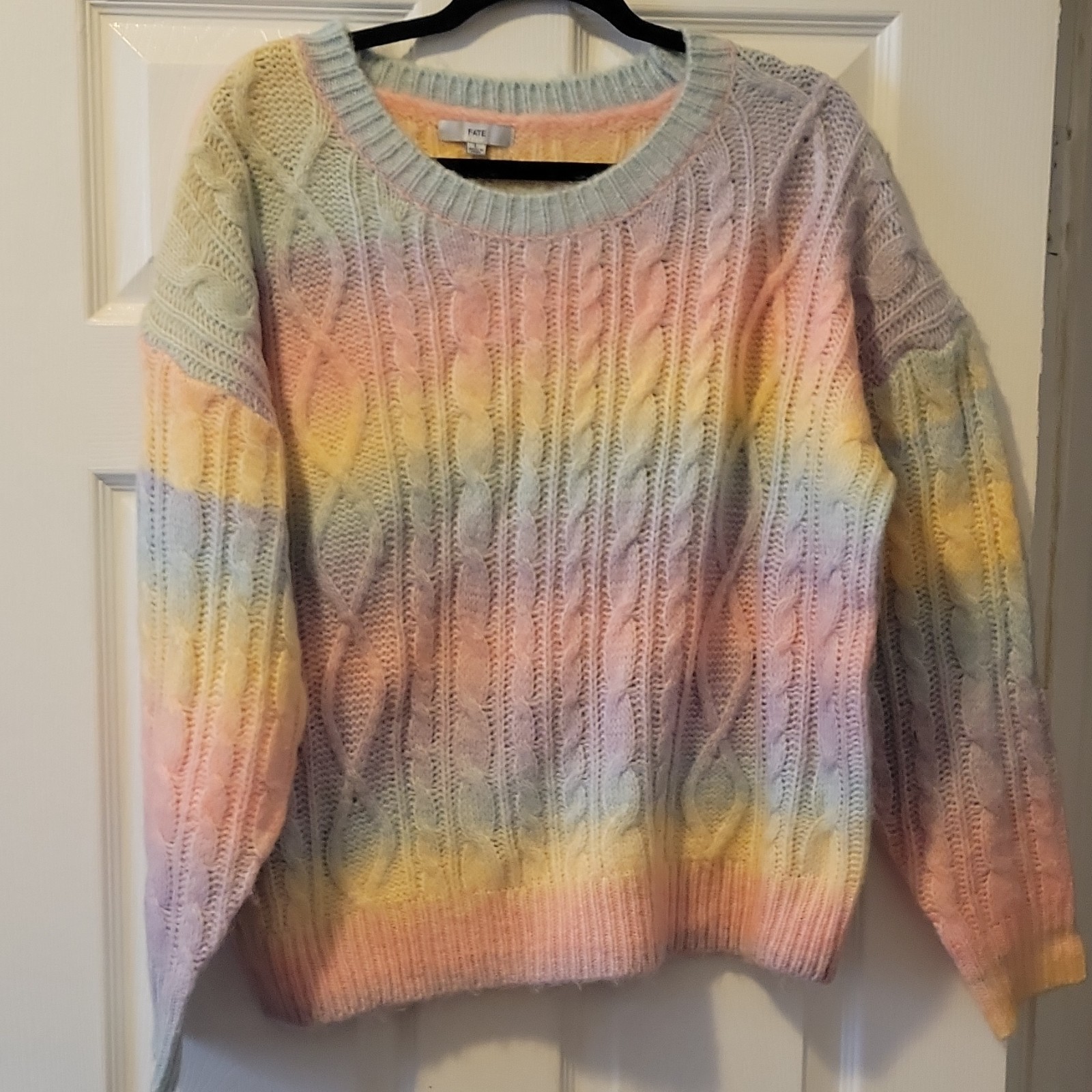 FATE Women’s Cable-Knit Crewneck Pullover Sweater L Multicolor Striped