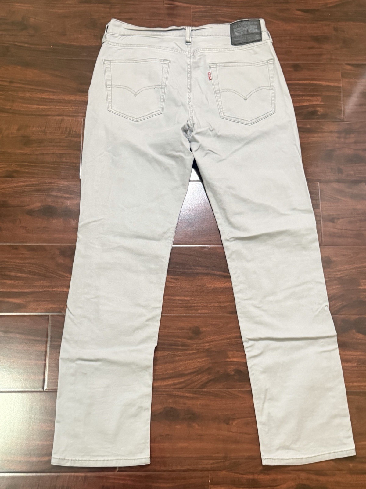Men Levi’s 514 Straight Fit 32×32 In Grey