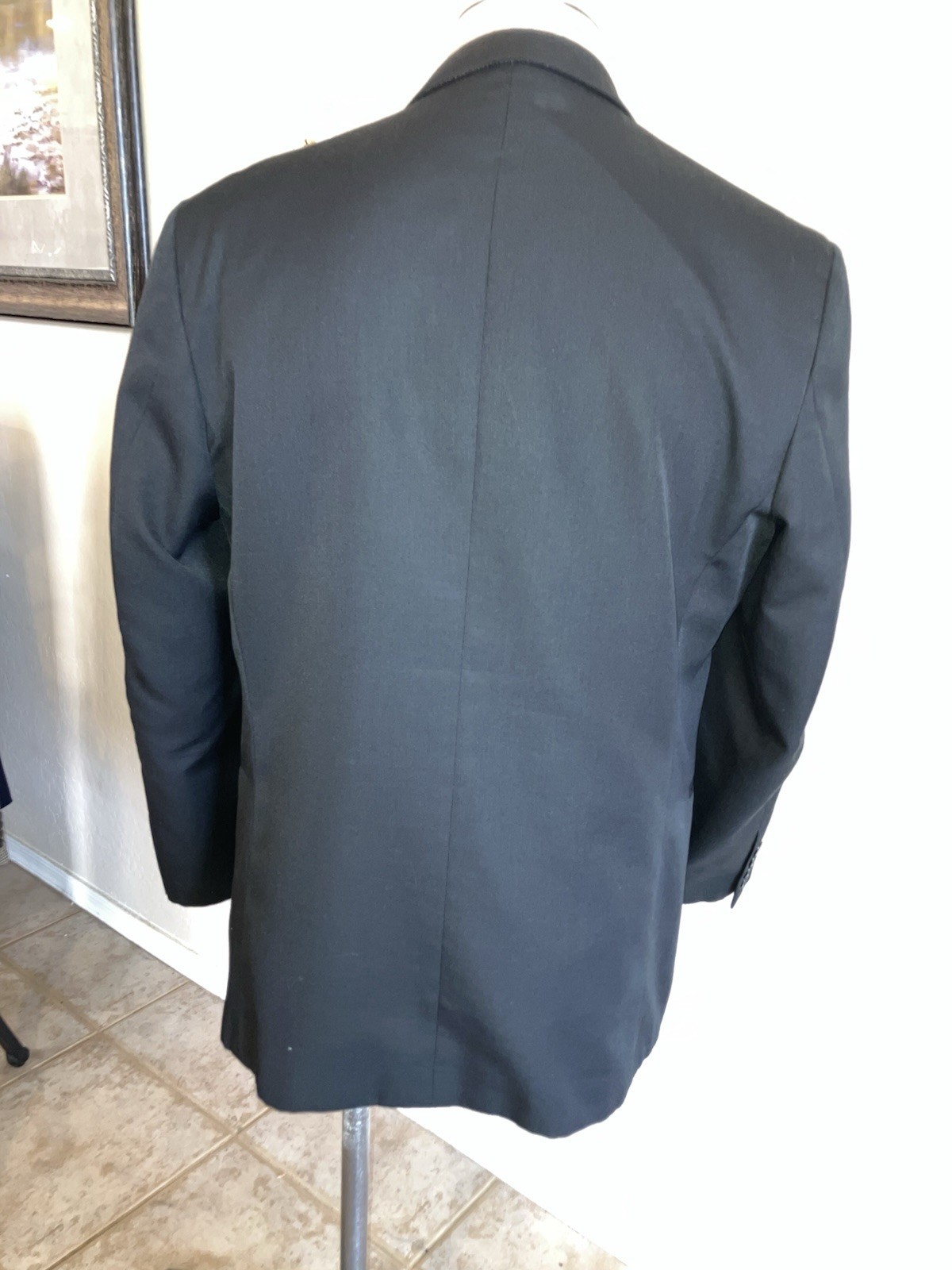 Cross & Winsor Men’s Black Sportcoat 44R Excellent Condition