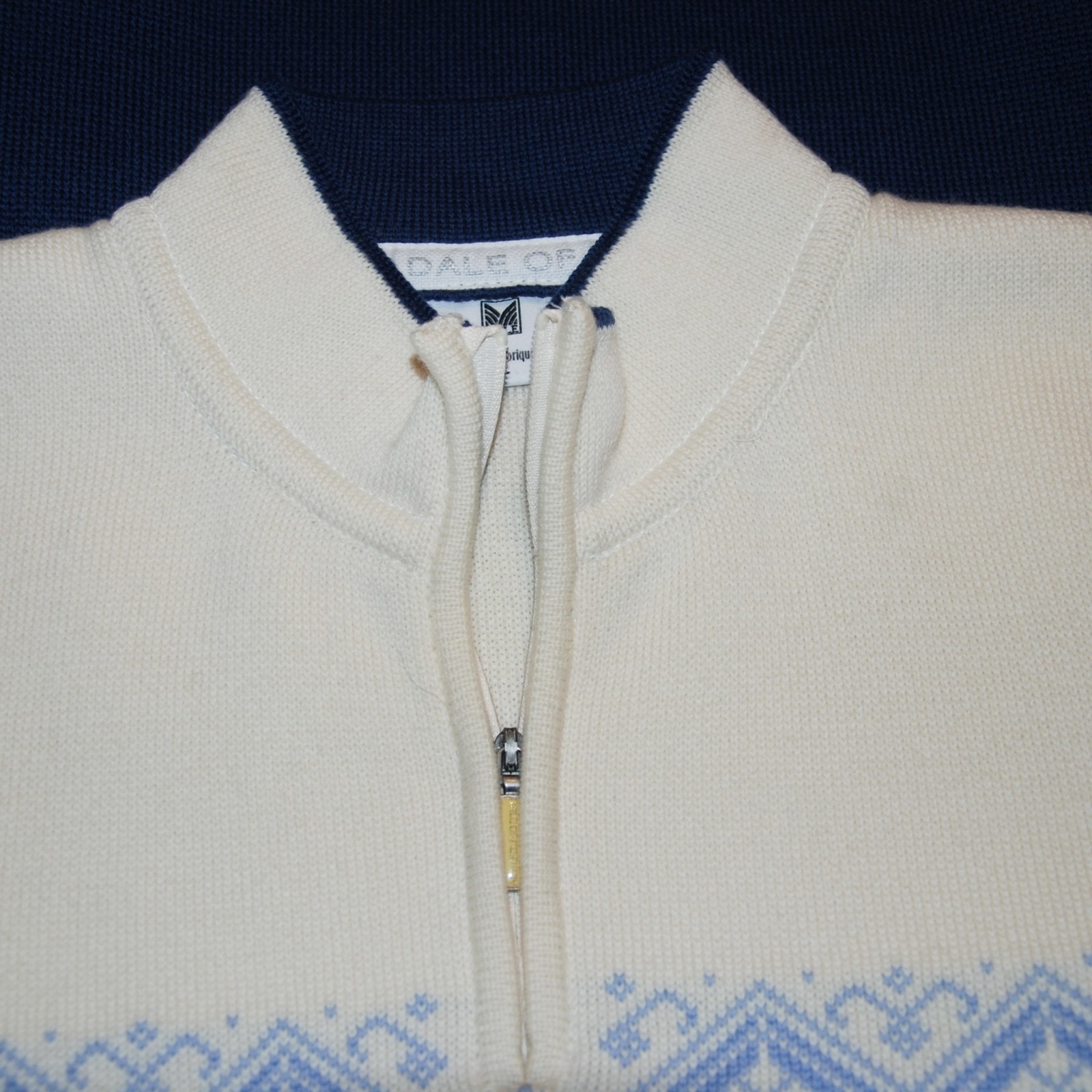 DALE OF NORWAY sz Large 100% Merino Wool Quarter Zip Sweater Blue Ivory