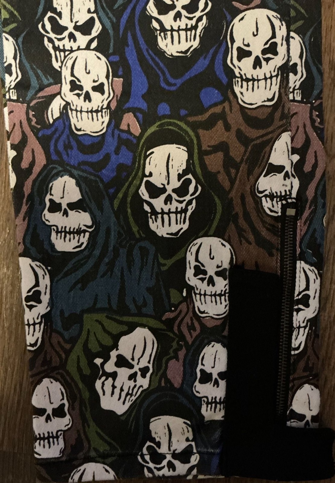 Brand X Xtremely Addictive Toxins Reaper Skull Pattern Cargo Pants