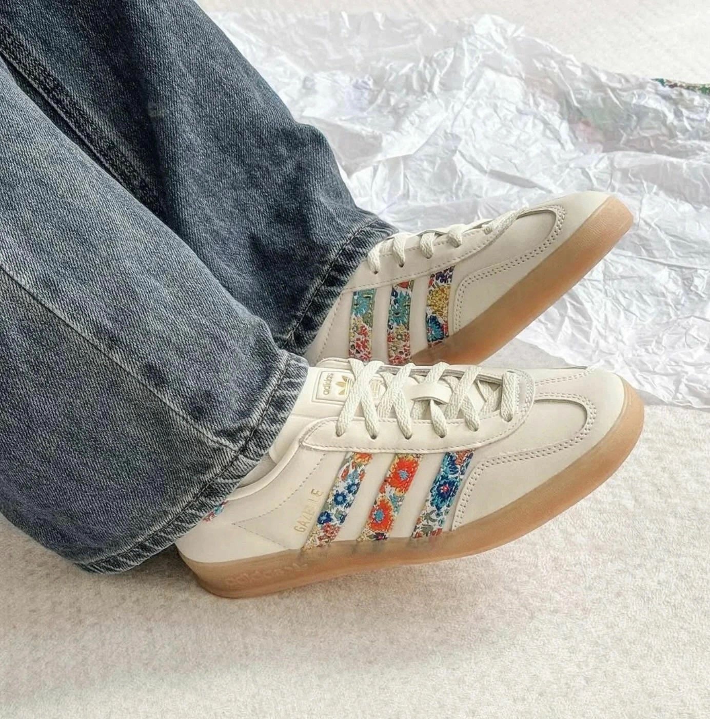 adidas Gazelle x Liberty London Indoor Floral Embroidery Off White JH7370