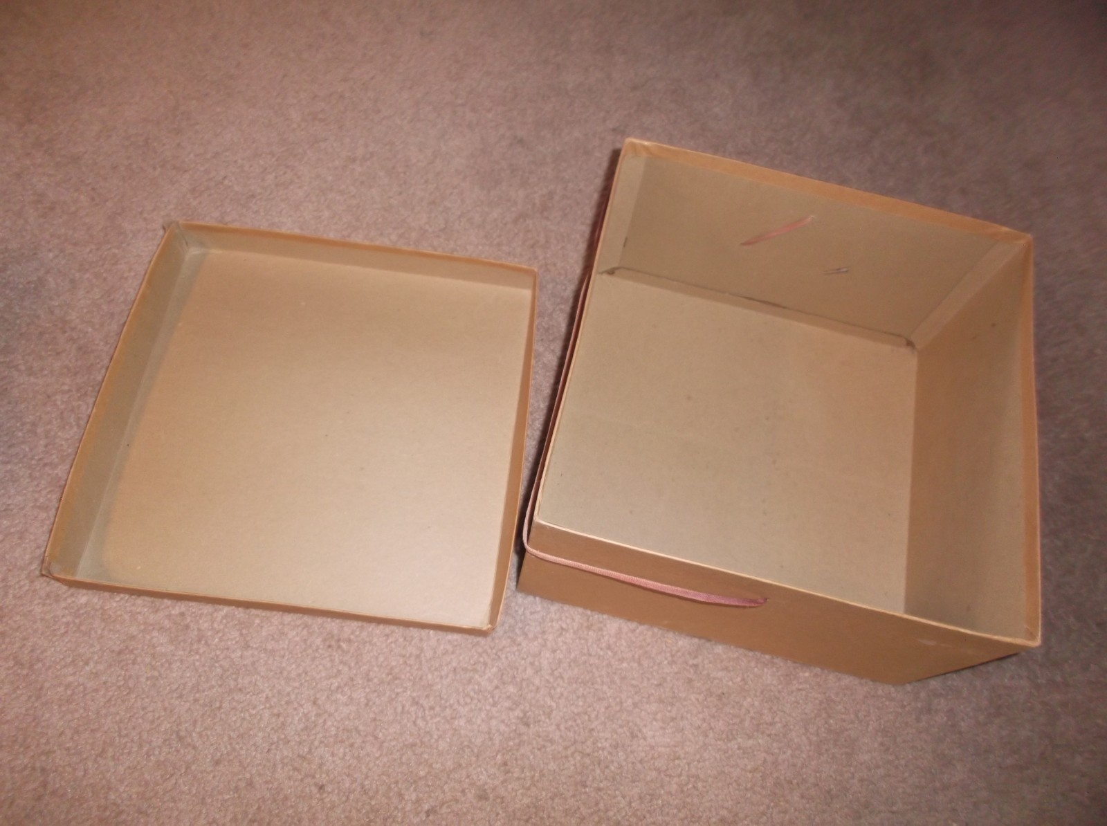 VINTAGE The Emporium Hat Box 11 1/4″ x 11 1/4″ x 7 1/4″