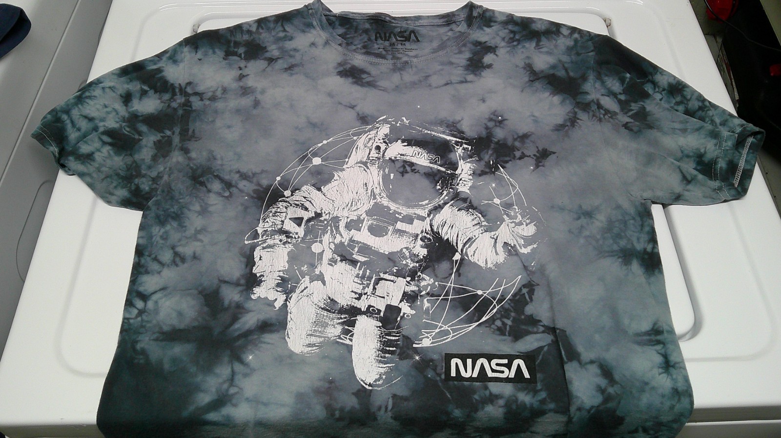 NASA Graphic Tie-Dye T-Shirt with Astronaut Design – Size M