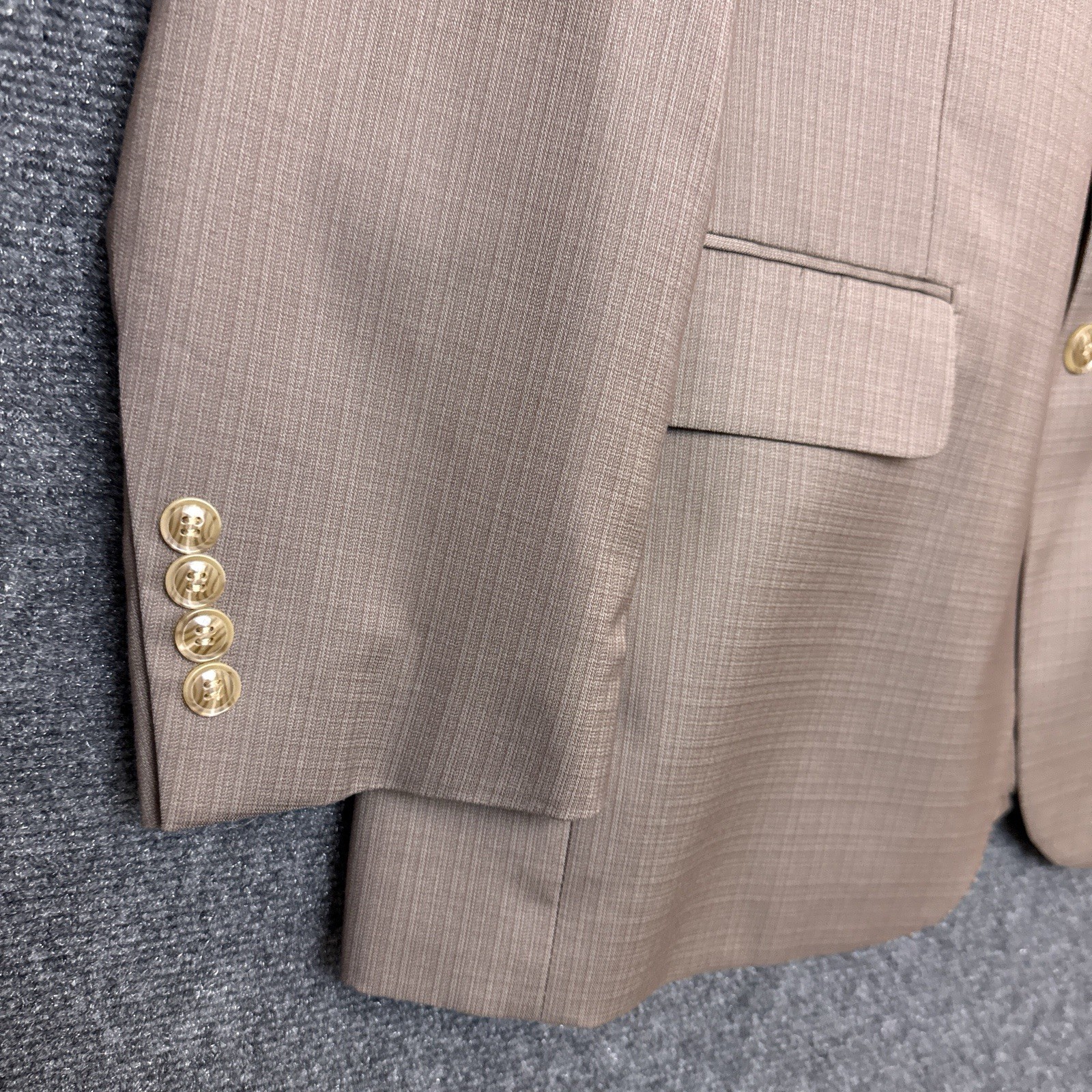 Lineage Mens Performance Stretch 2-Piece Suit Brown 44R 38R Modern Fit