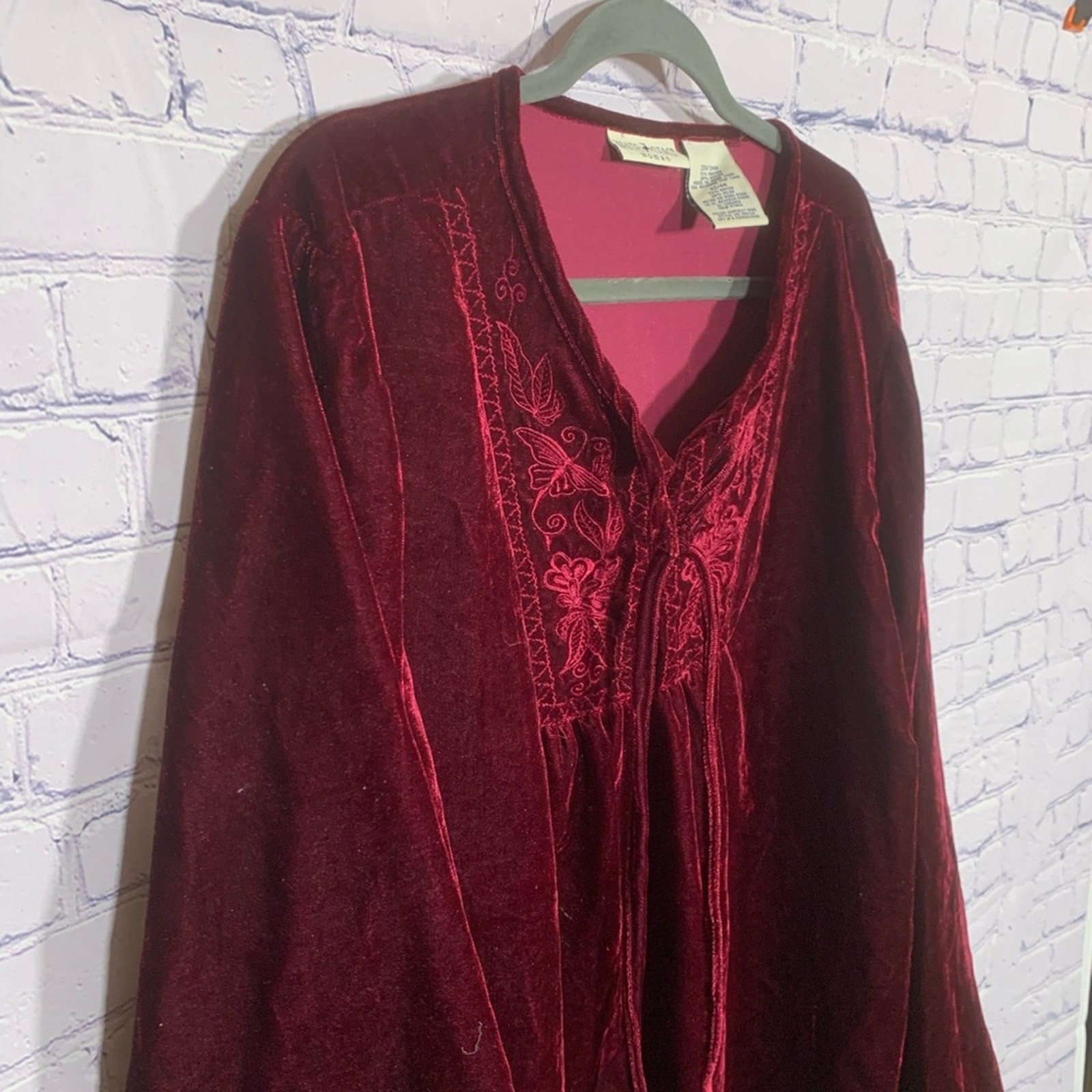 White Stag Womens VTG Velvet Floral Embroidered Blouse Red Sz 22W/24W Whimsigoth