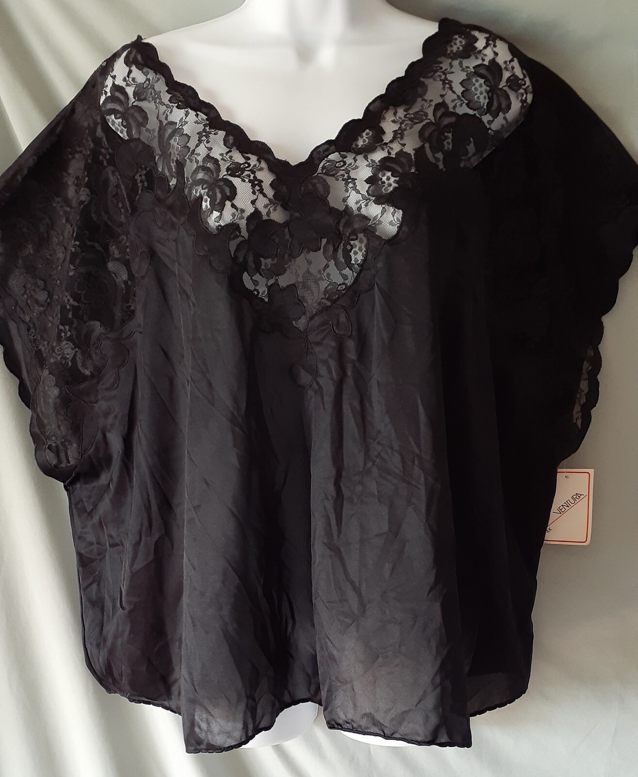 Ventura BLACK CAMISOLE TOP SLEEVELESS NYLON VINTAGE STYLE 2X 56″ BUST