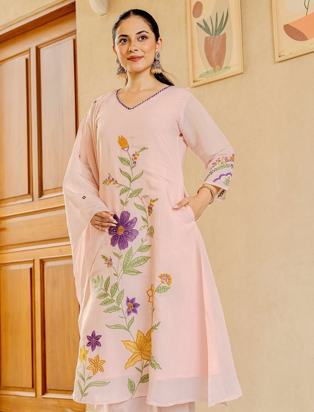 Indian Women Floral Embroidered Kurta Set Dupatta Festive Ethnic Wear