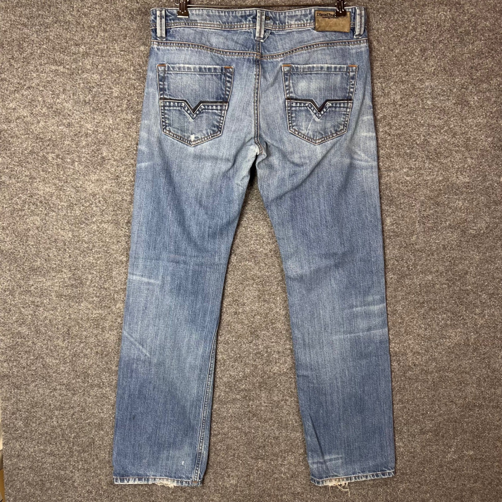 Diesel Jeans Larkee W33 L32 Blue Good Straight Leg Button Fly Distressed Denim