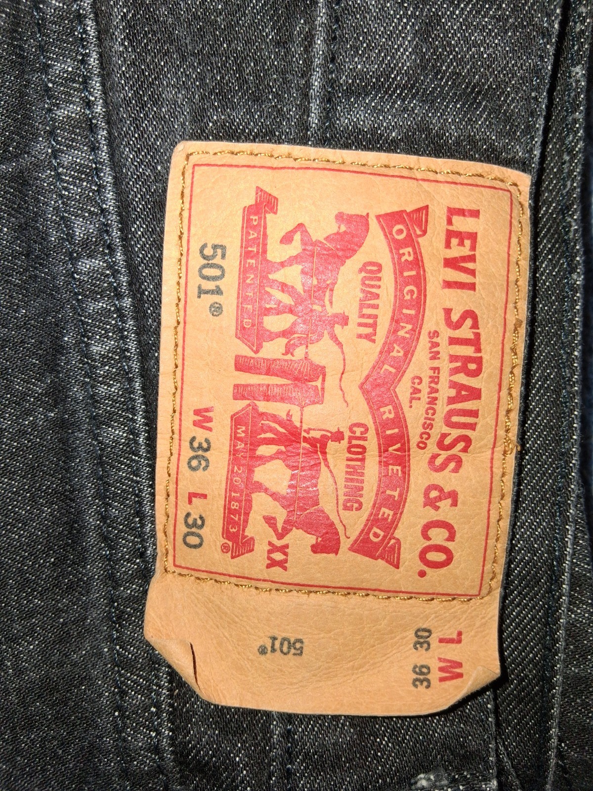 Levi’s 501 Straight Fit Men’s Jeans – Rinse