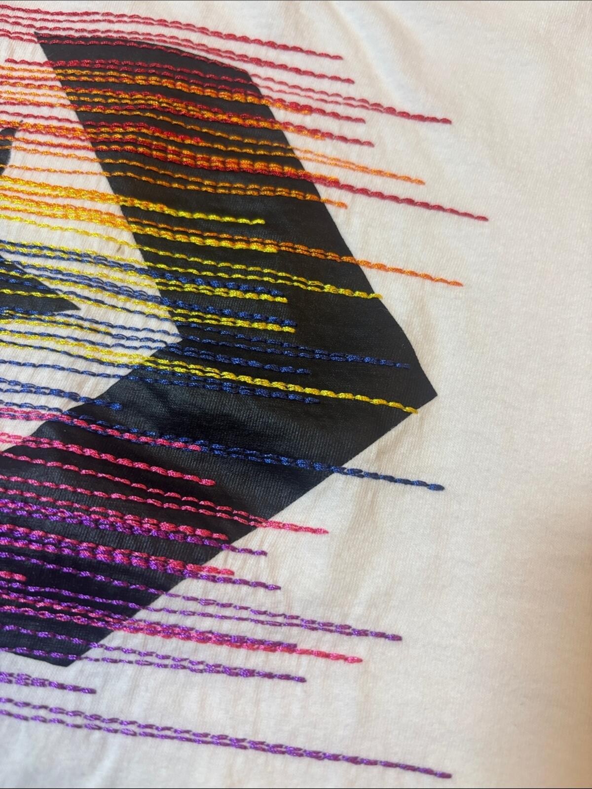 Converse Rainbow Thred Icon Remix T-Shirt – Size M