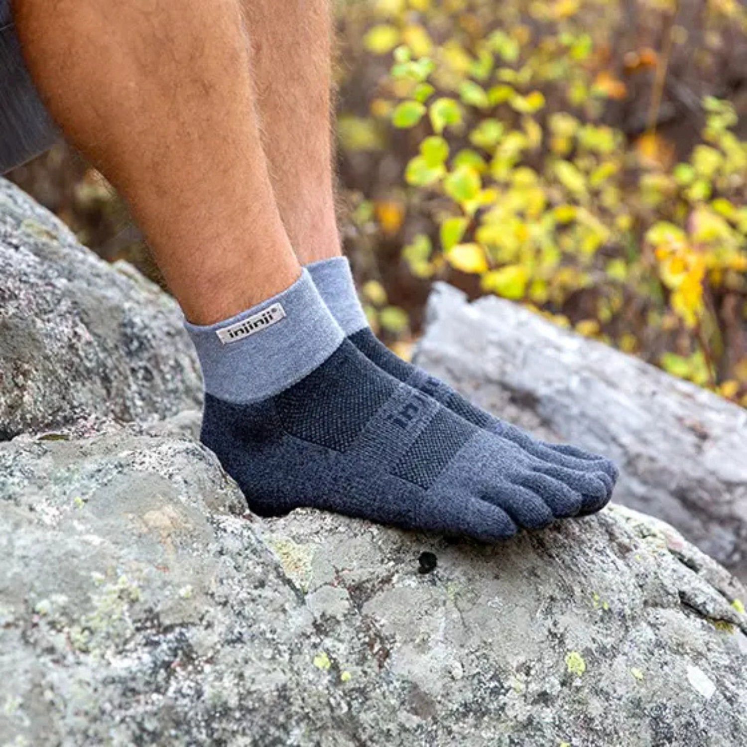 Injinji Men’s Trail Midweight Mini Crew Comfortable Toe Socks, Granite, Sizes