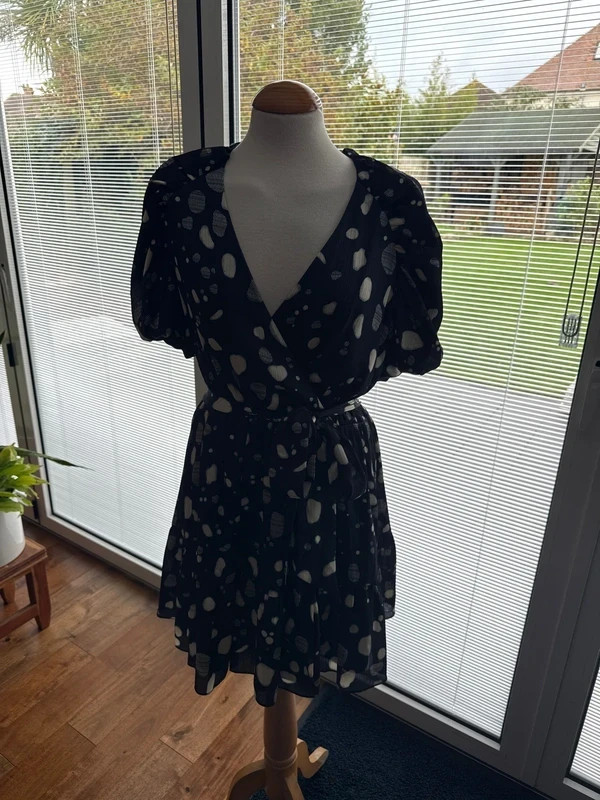 Ted Baker navy and white spotted dress size 3, (12/Medium)