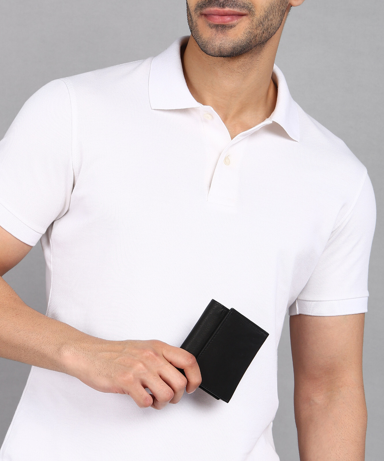 Leatherboss Men’s Genuine Leather RFID-Blocking Trifold Wallet Black