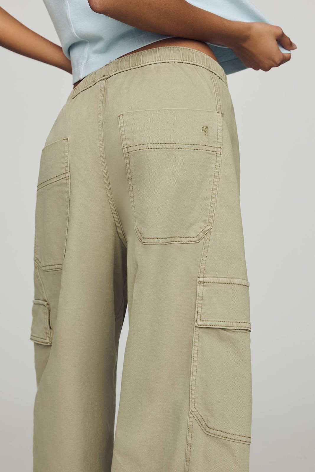 Anthropologie – Pilcro Izzie Relaxed Pull-On Cargo Barrel Pants – FreeShip Auth