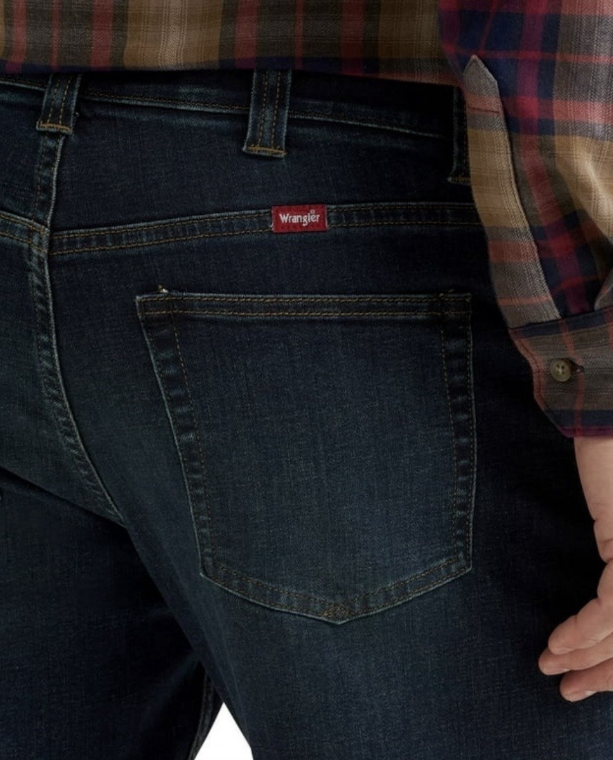 Wrangler Men’s Flex Taper Fit Denim Jeans with Performance Waistband 42×30