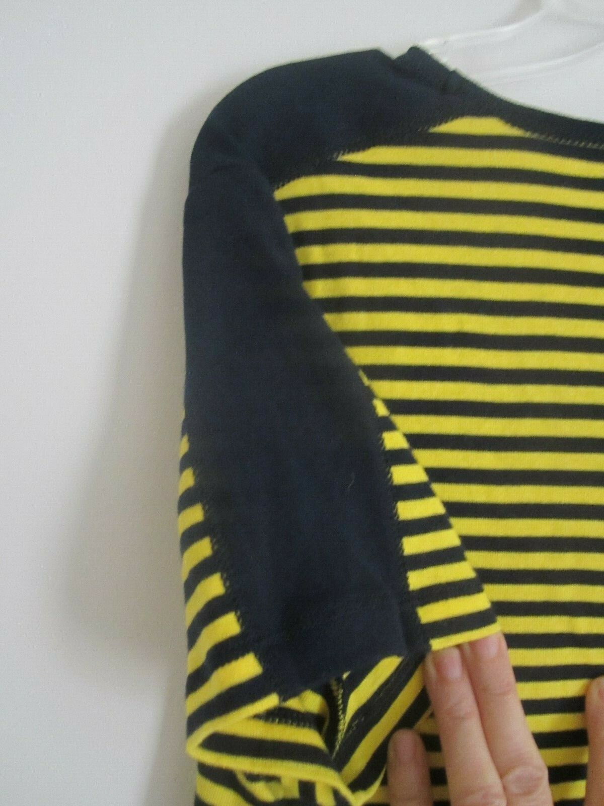 Chaps Womens T-shirt Navy/Yellow Striped Cotton SZE M V-Neck New Tag $49 GIFT