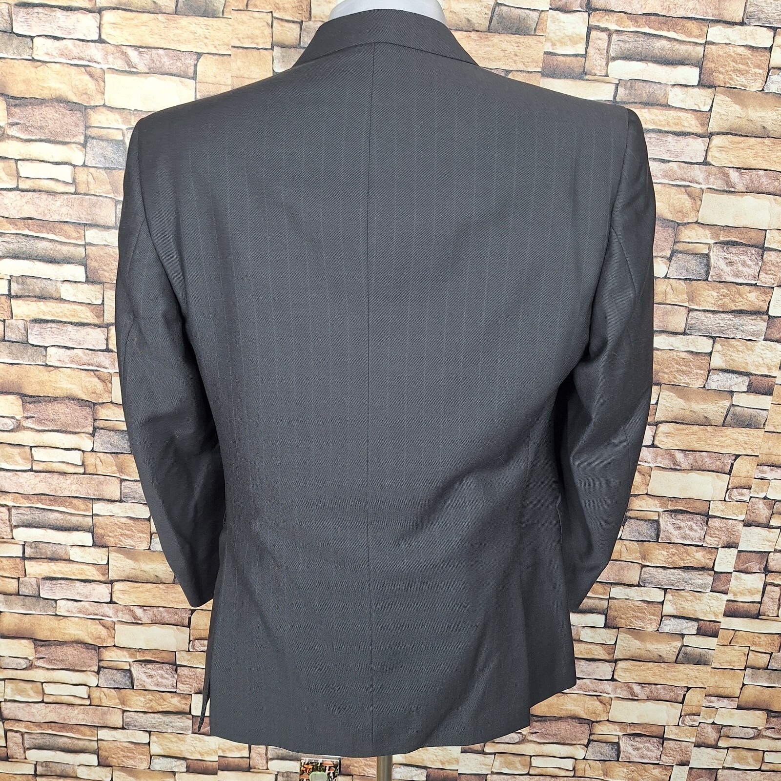 Premiato 2 Piece Suit Mens 40S 36X28 Black Stripe 3 Botton Double Vented Wool