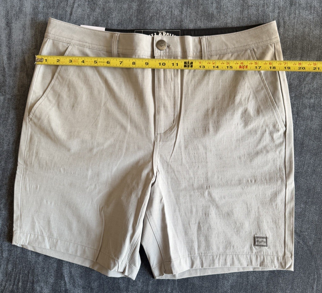 billabong men’s hybrid shorts 18″ Light grey size 34 NEW WITH TAGS