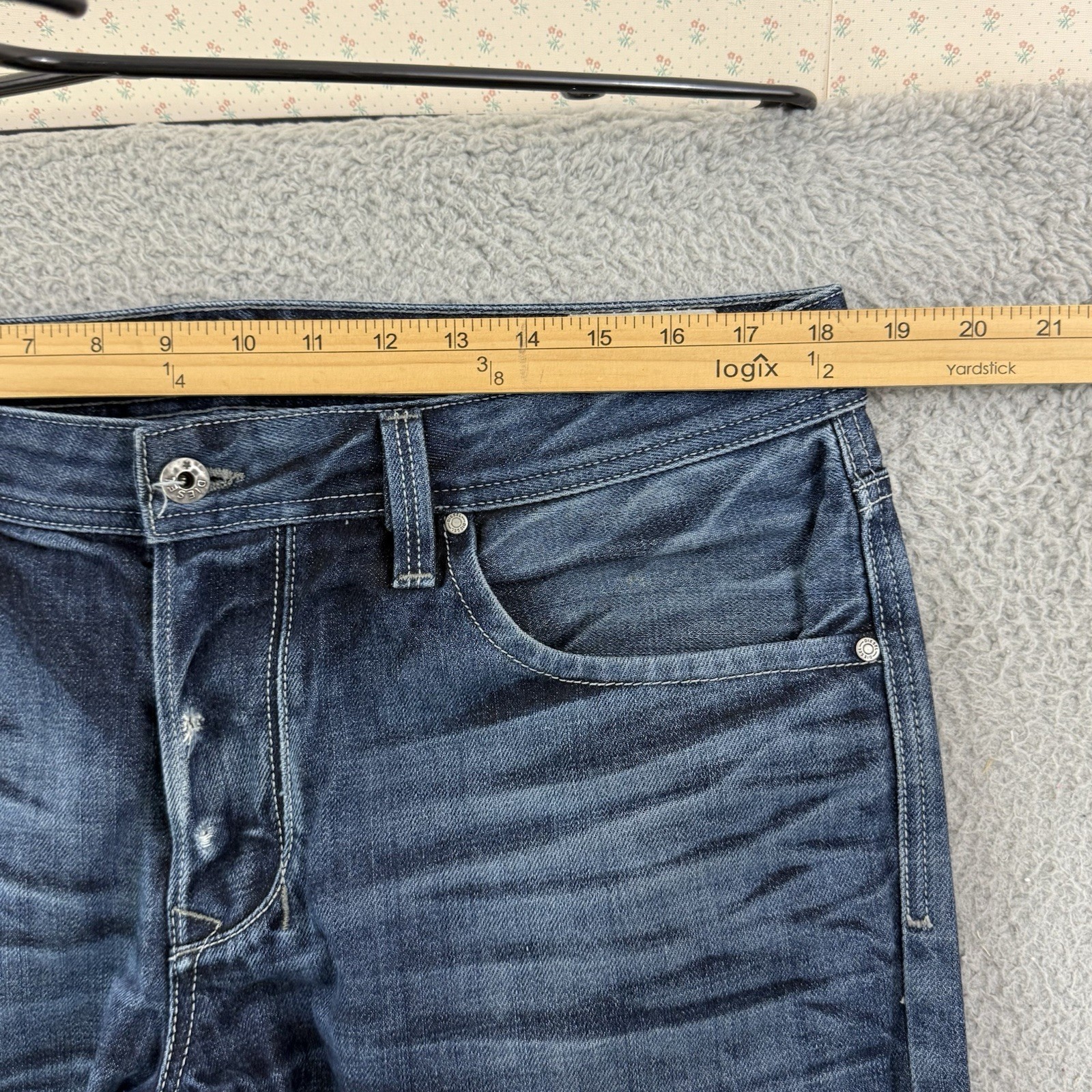 Diesel Larkee Jeans Men’s 34×32 Blue Regular Straight Washed Denim Button Fly
