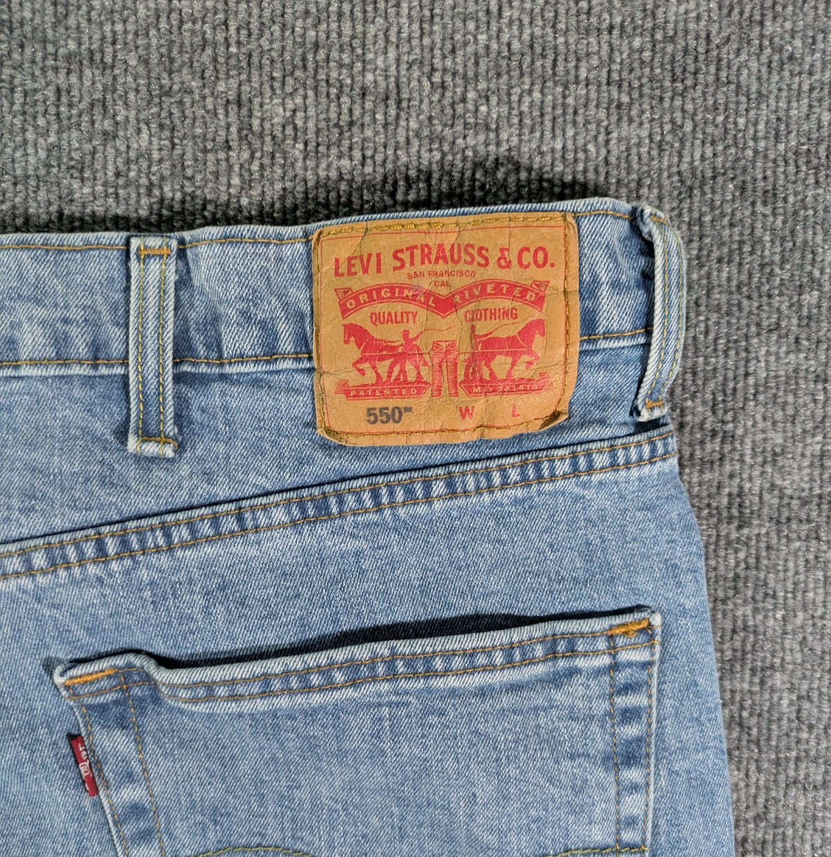 Levi’s 550 Relaxed Fit Men’s Jeans Blue Denim 48×29 (46×28) Comfort Cotton