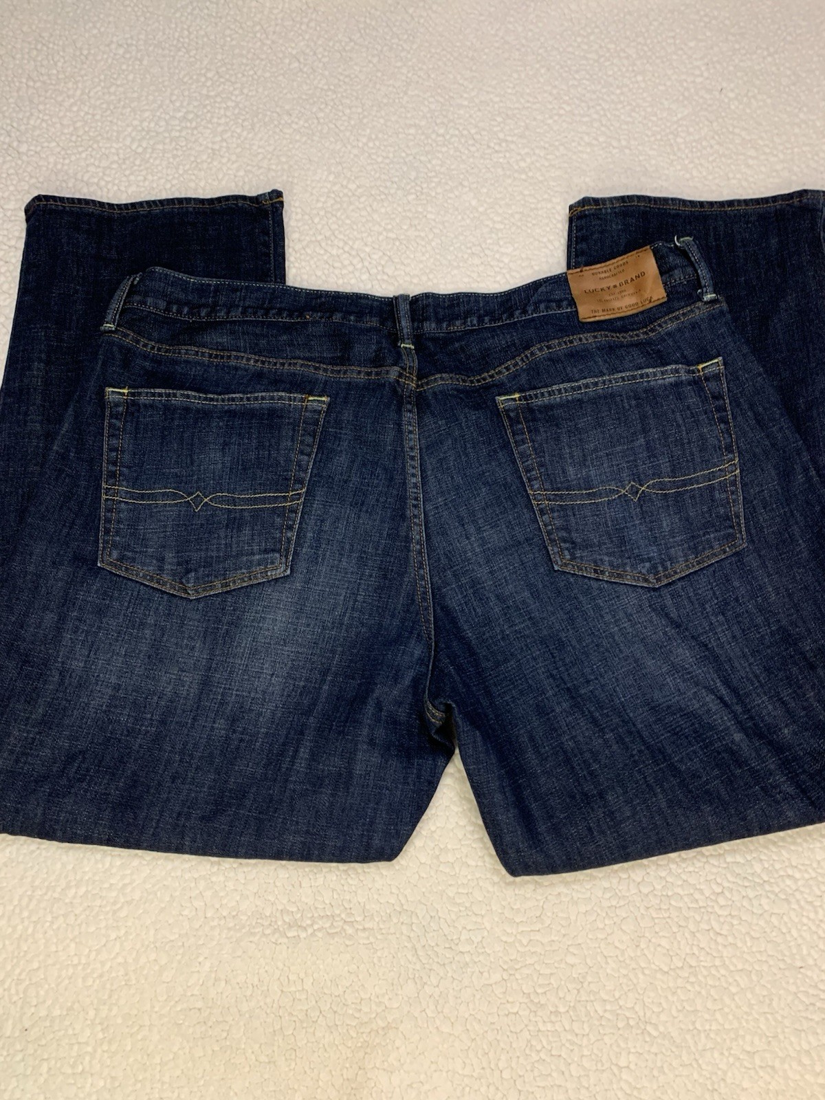 Lucky Brand Men’s Dark Wash Straight Denim Jeans relaxed whisking
