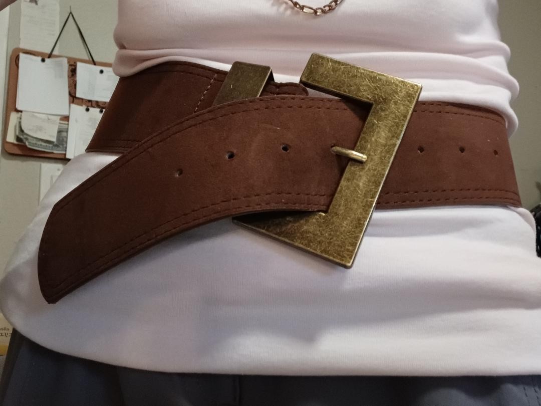 WOMEN WIDE RETRO BROWN SUEDE LEATHER BELT Size LARGE belt length is 46 in NEW