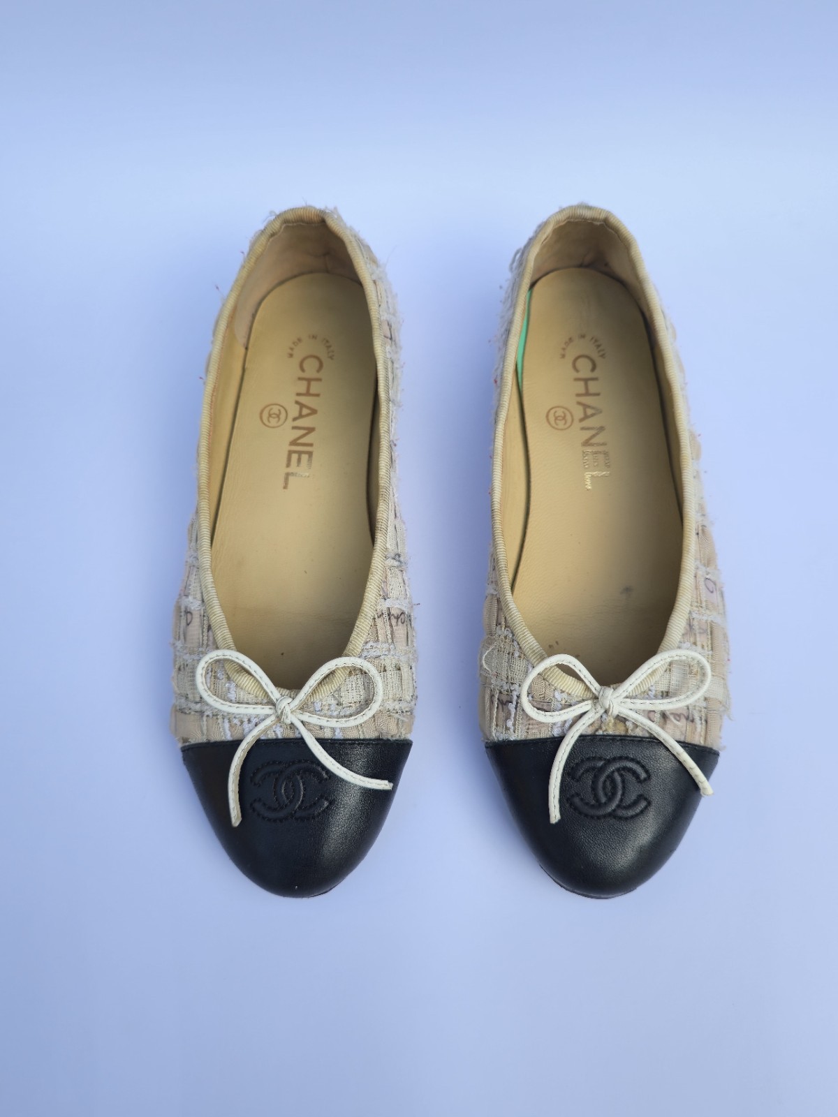 CHANEL Beige Black Tweed Cap Toe Ballerina Ballet Flats Size EU 37C