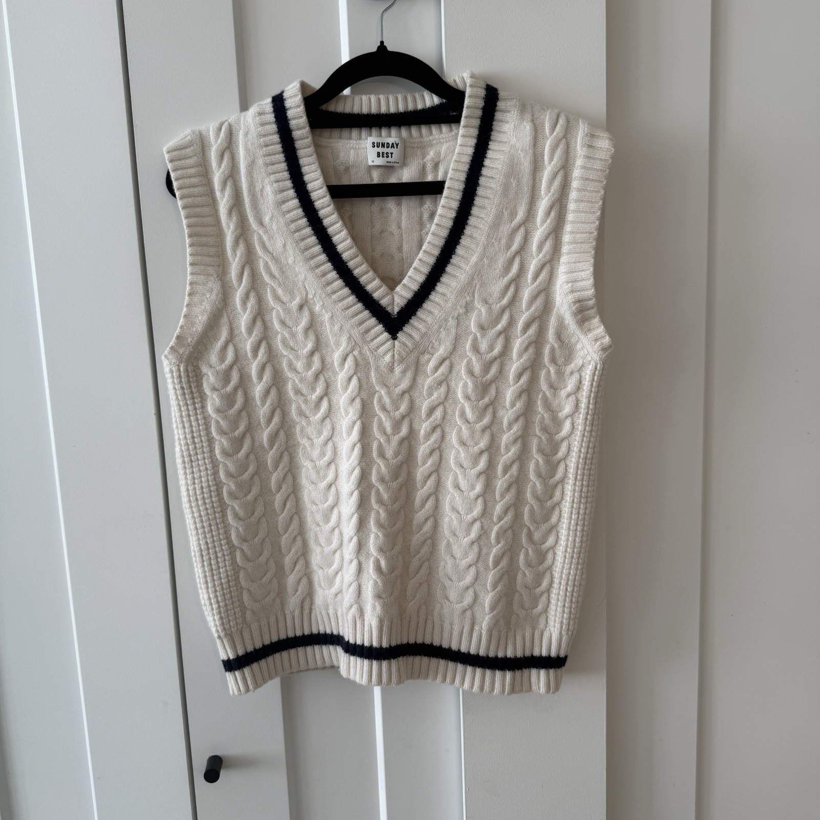 Aritzia Sunday Best Winston Sweater Vest 55% Merino Wool Cream Cable Knit XS