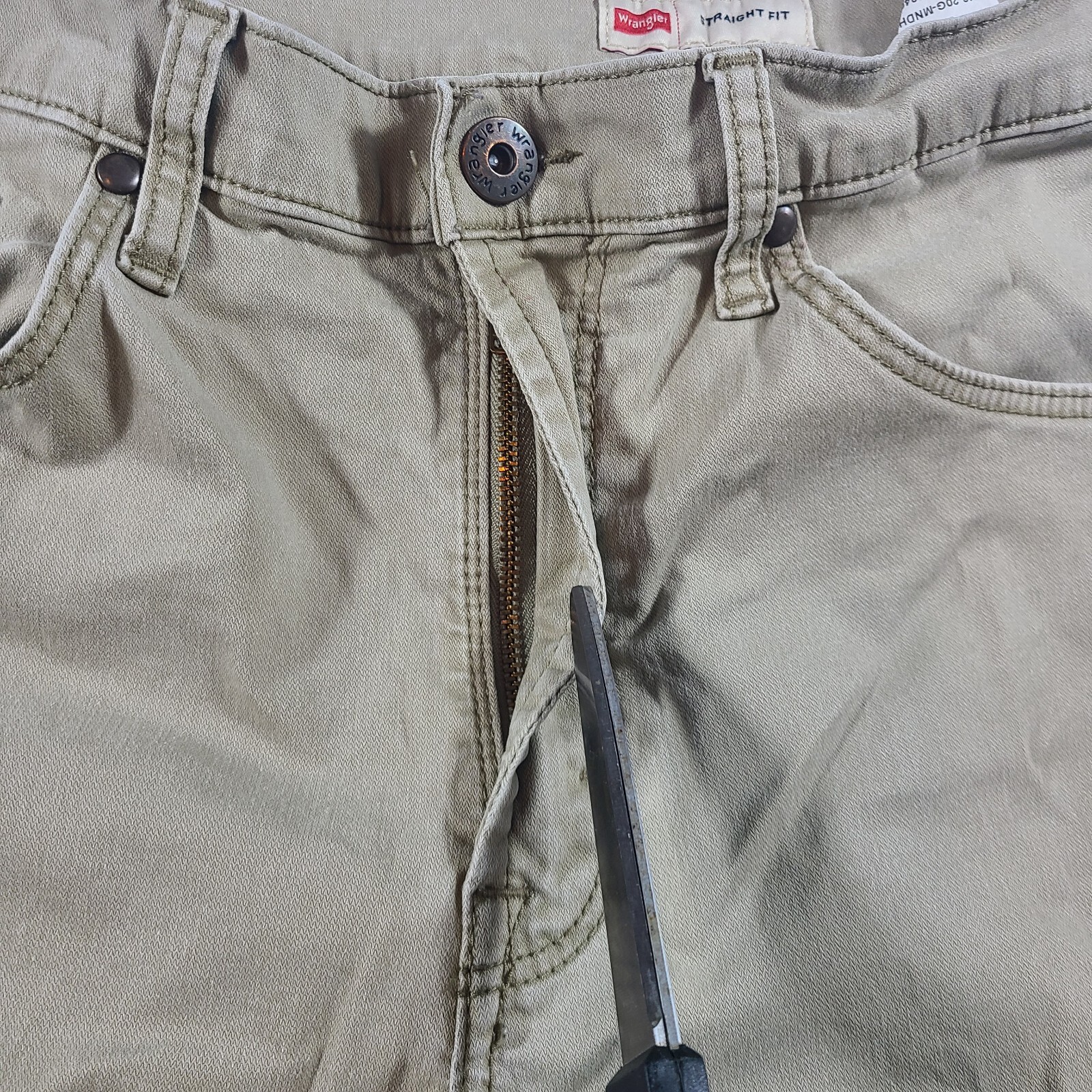 Wrangler Pants Mens 34×30 (32×29) Chino Straight Fit Premium Quality Tan