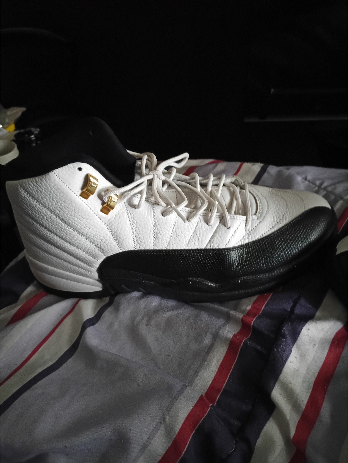 Size 12 – Air Jordan 12 Reto black and white