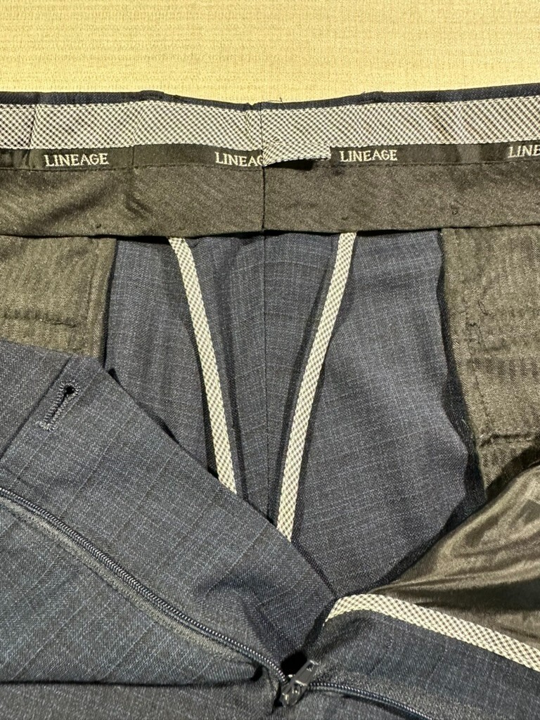 Lineage Men’s 2 Pcs Size 46L Suit / 40×32 Pants Navy Blue Color Mint cond #1089