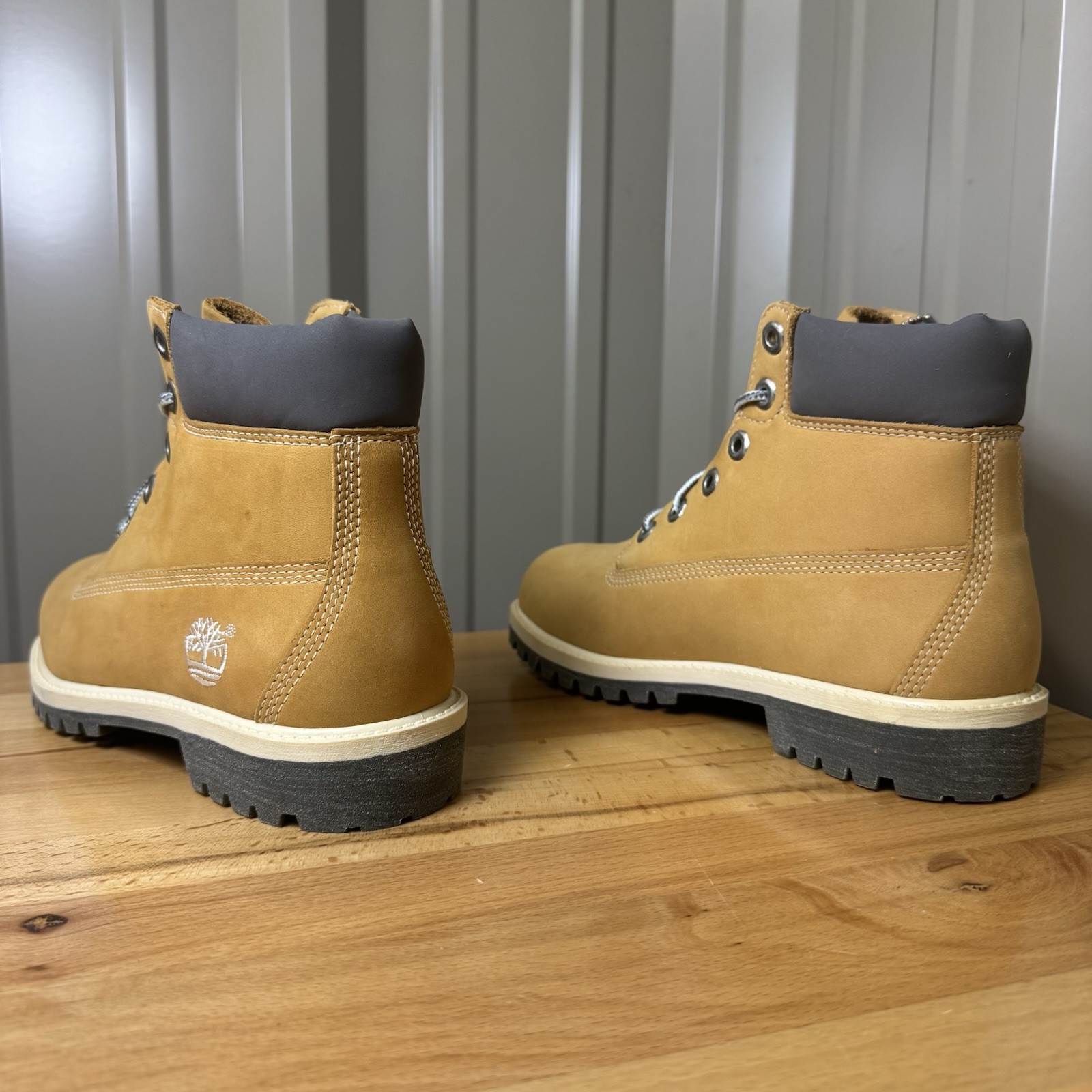 Timberland 6-Inch Premium Waterproof Boot Wheat Nubuck Youth 5Y NIB