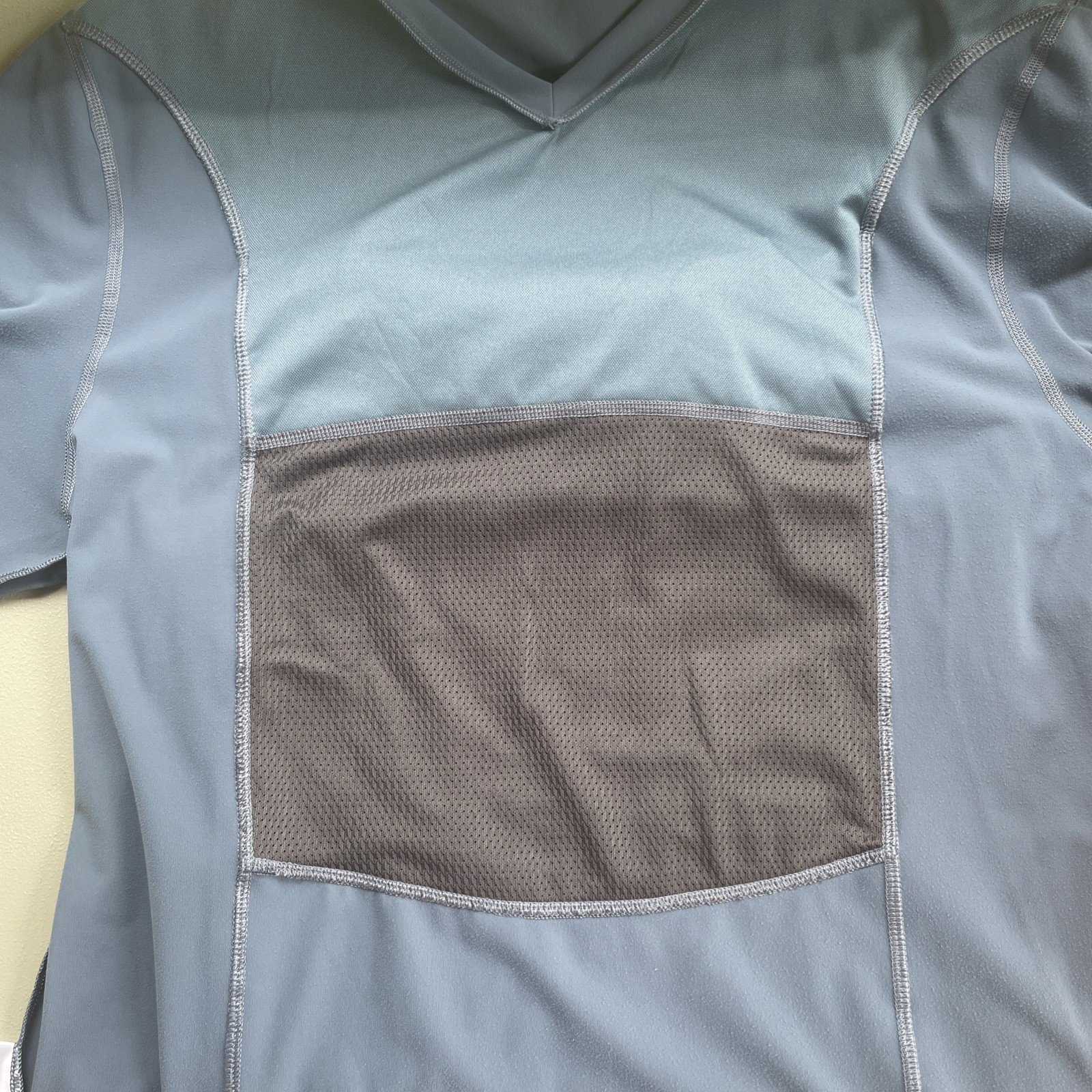LALABU Dad Shirt Mens Size X-Large Blue Baby Carrier Soothing Kangaroo Pocket