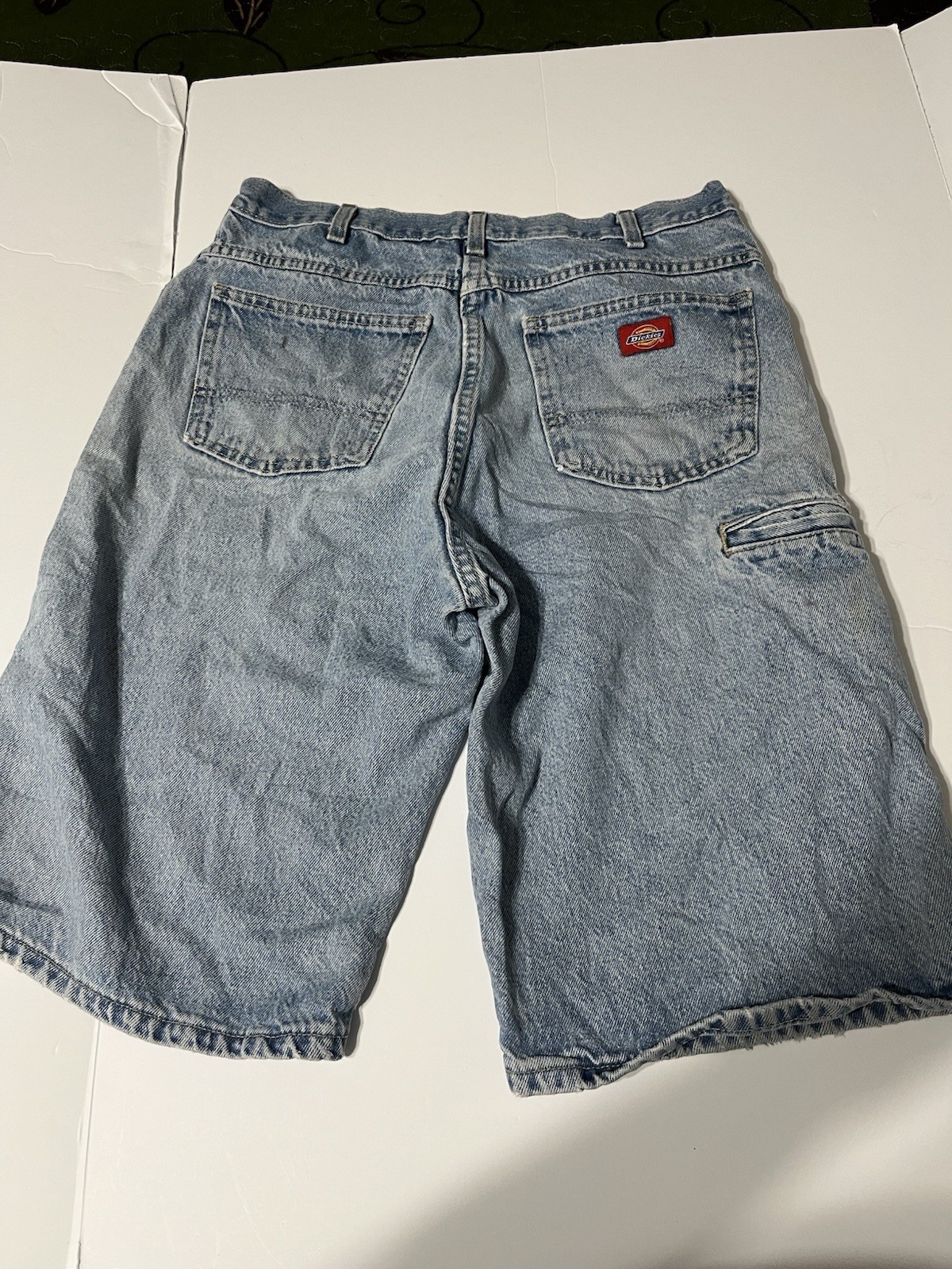Dickies Men’s Relaxed Fit Light Wash Blue Denim Cargo Shorts, Zip Fly