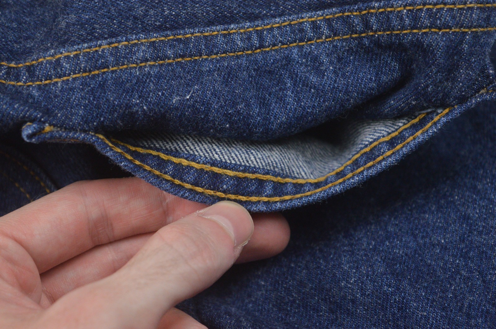 Vintage 1993 Levi’s 501 MADE IN USA Indigo Denim Jeans W29 L38