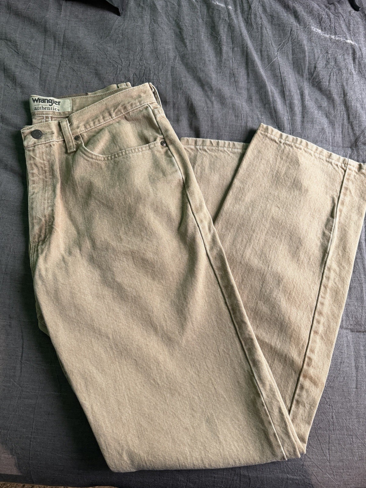 Men’s Light Brown Wrangler Vintage Jeans Size 33 X 32