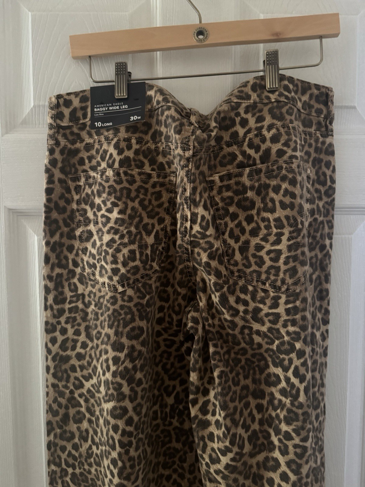 American Eagle Women’s Low Rise Baggy Wide-Leg Leopard Stretch Denim Pants 10L