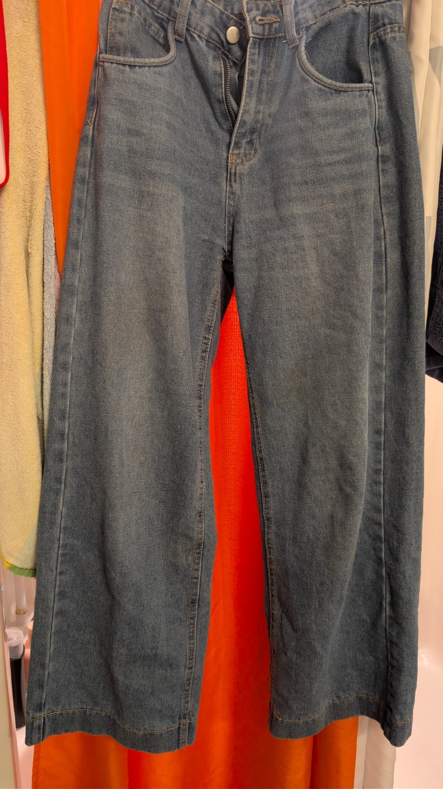Dazy Womens Size XS (24X28) High Waist Zipper Fly Wide Leg Jeans Medium Wash