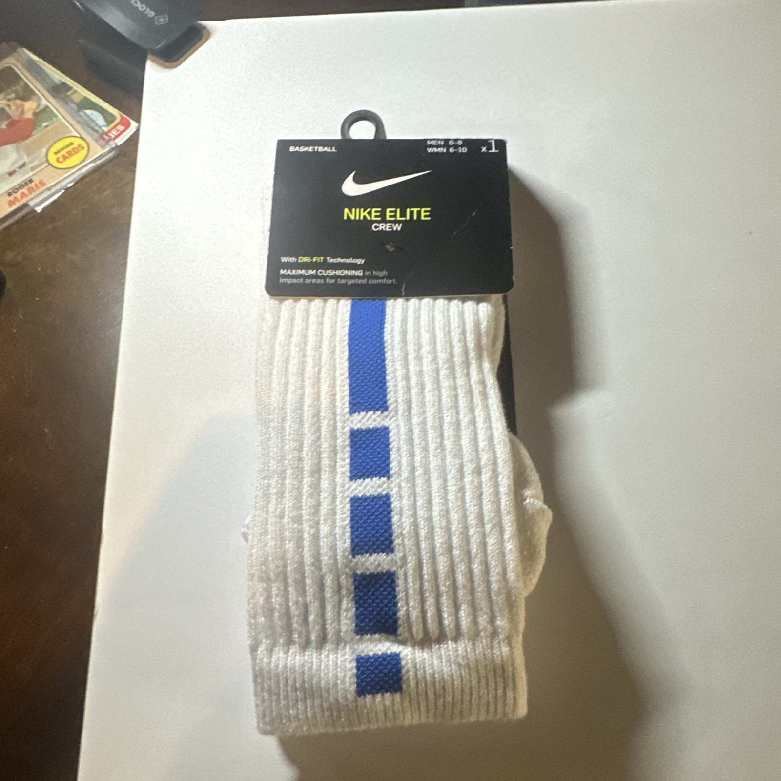 Nike Elite Cushioned Crew Basketball Socks White/Blue Stripe Men’s 6-10 1 Pair