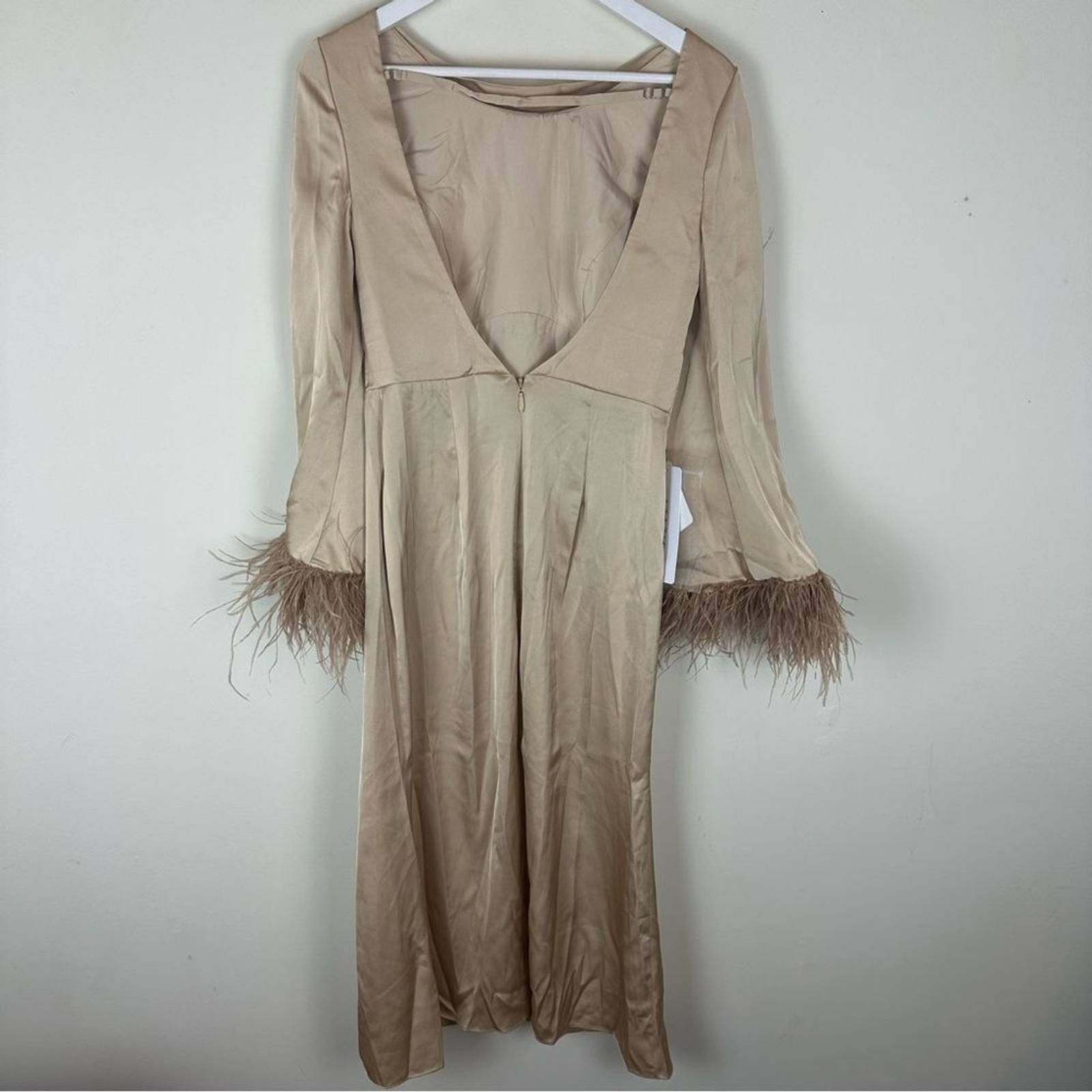 NWT Azazie Aubrey Gold Champagne Midi Dress With Feathers