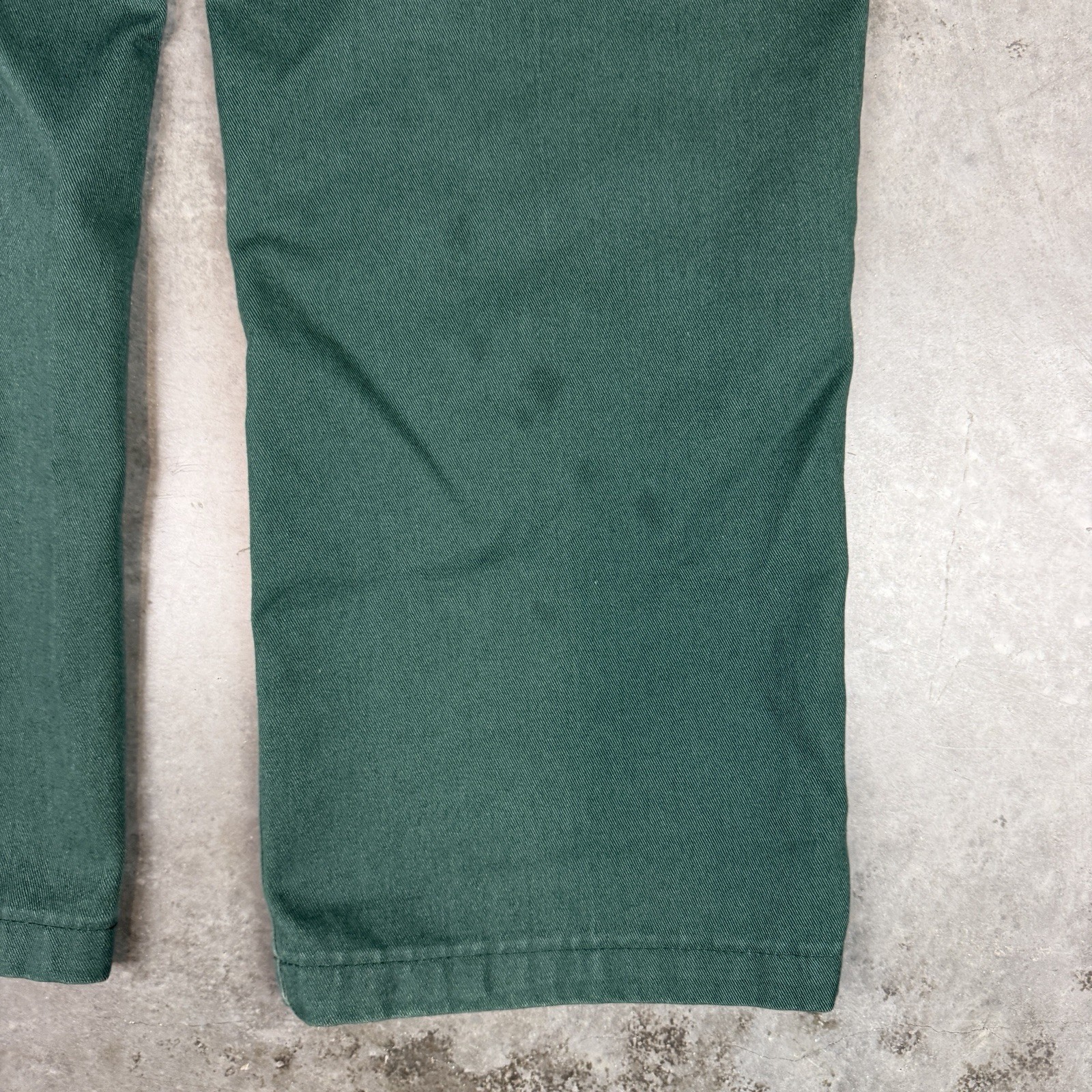 Dickies 874 Pants Mens 32×30 Green Work Wear Skateboard Flaws