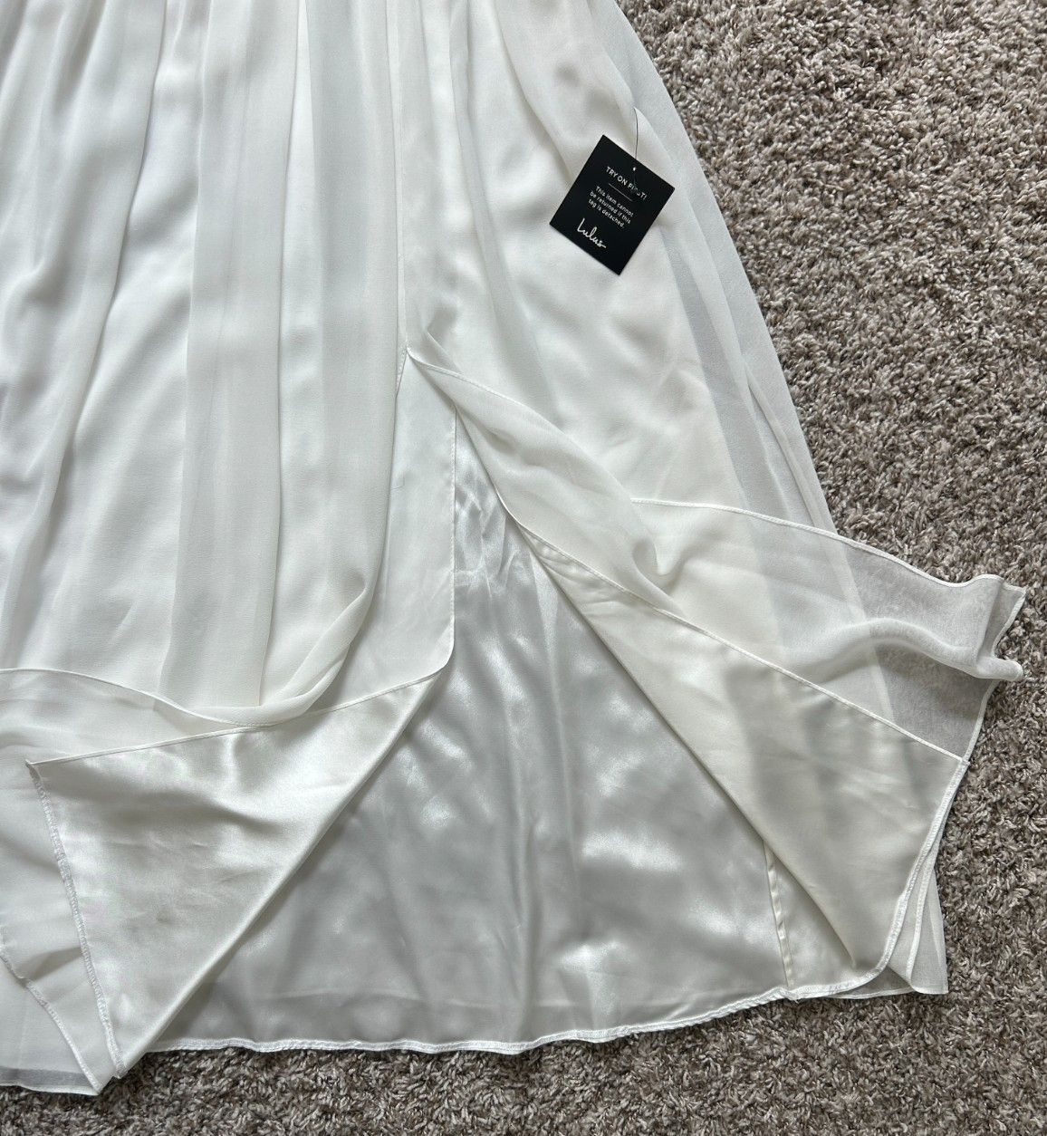 Lulu’s Ocean of Elegance NWT!!! Ivory Maxi Dress XS Bridal Engagement Photoshoot