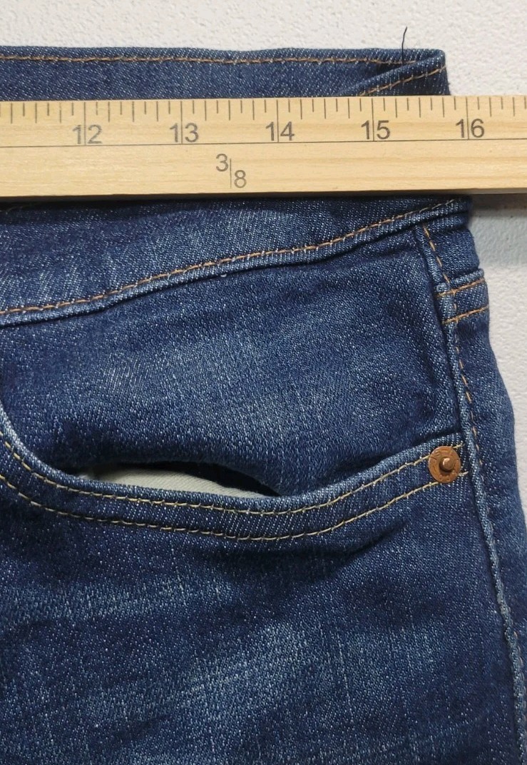 Levi’s Premium Jeans Straight Leg Mens Size 33×30 Medium Wash